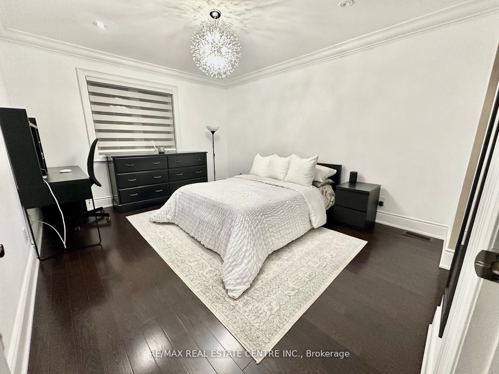 110 Allenby Avenue Property Photo 30