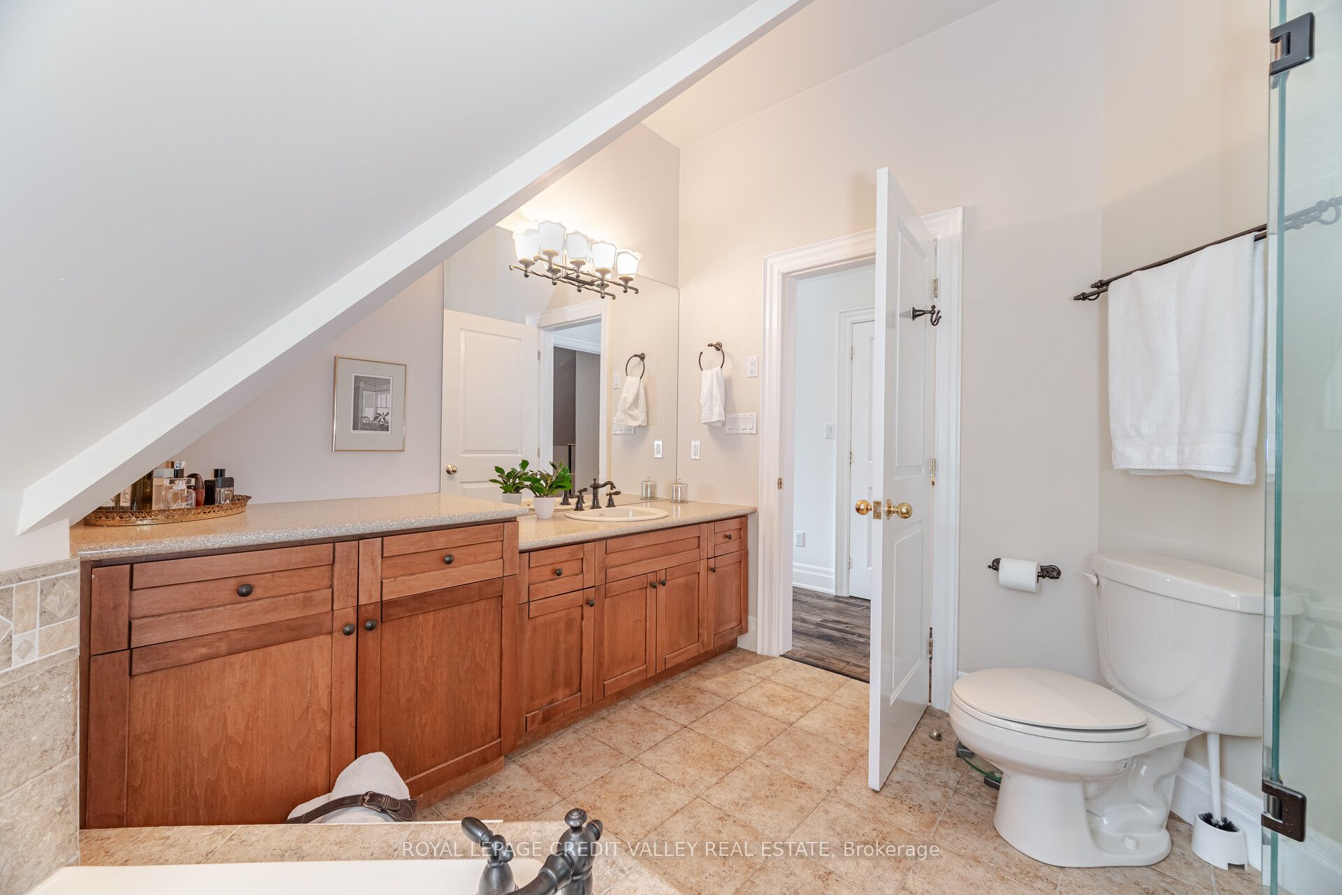 20 Fleming Avenue Property Photo 28