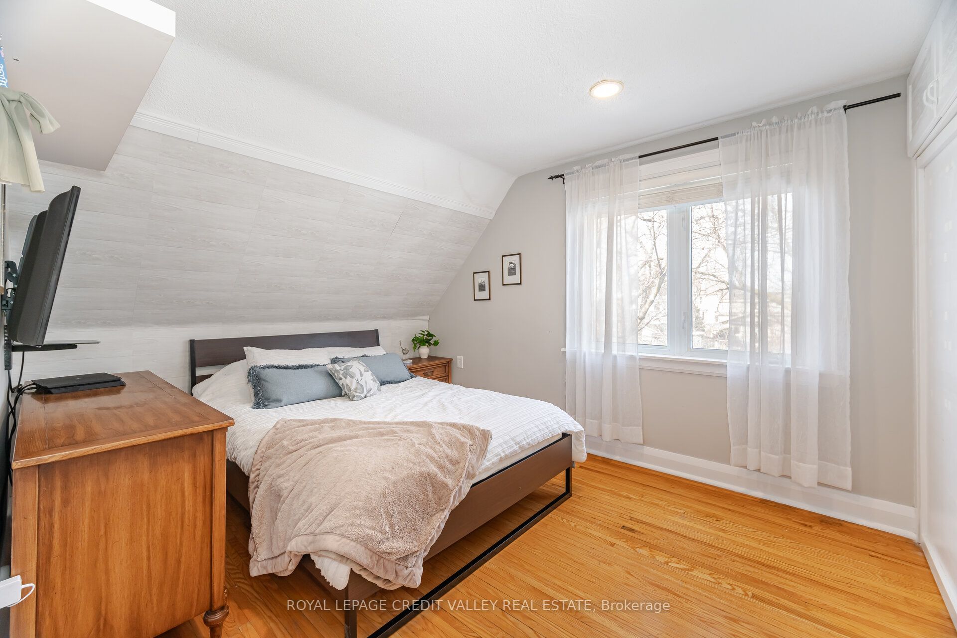 20 Fleming Avenue Property Photo 31