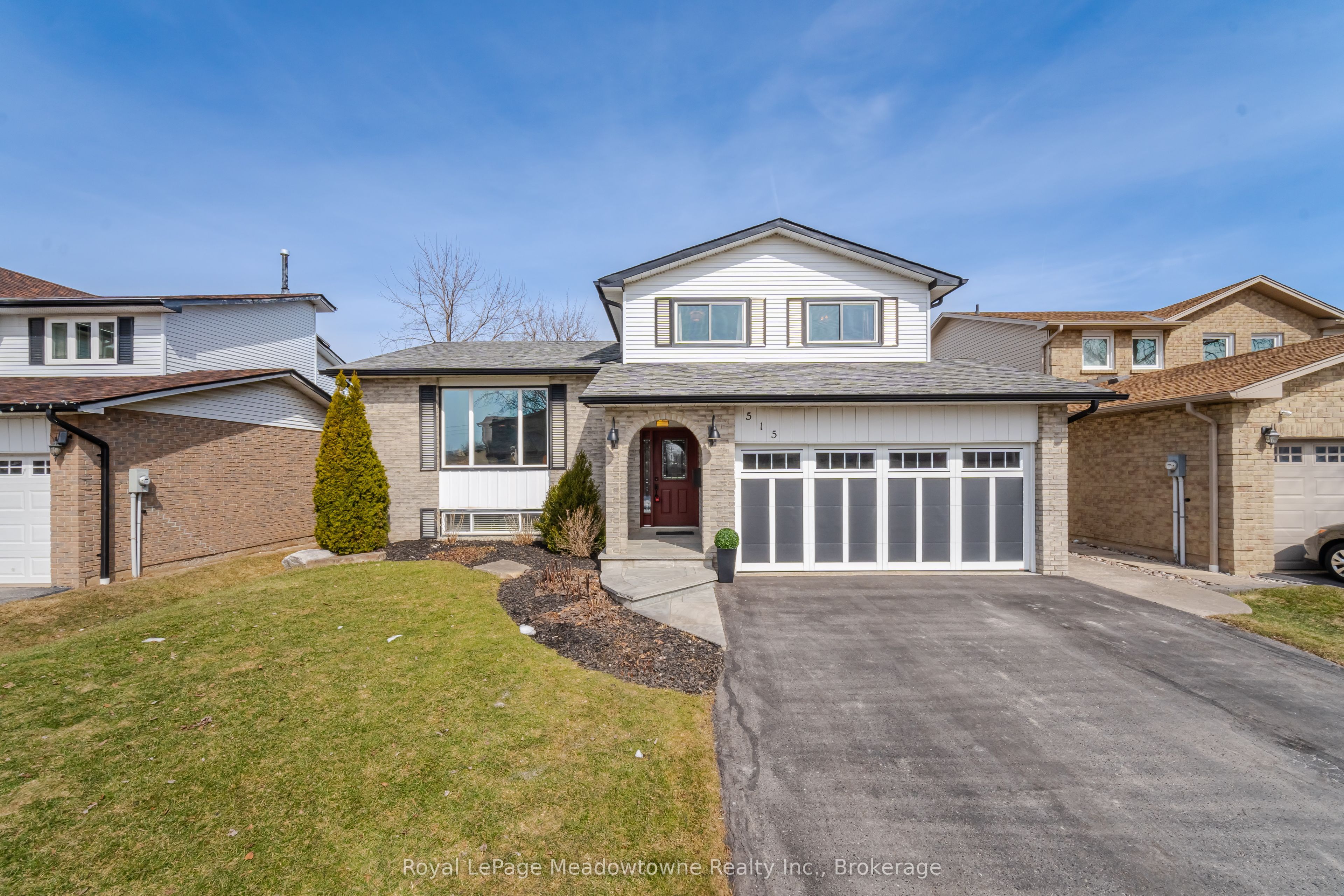 1024 Bm Bronte Meadows Real Estate Listings Main Image