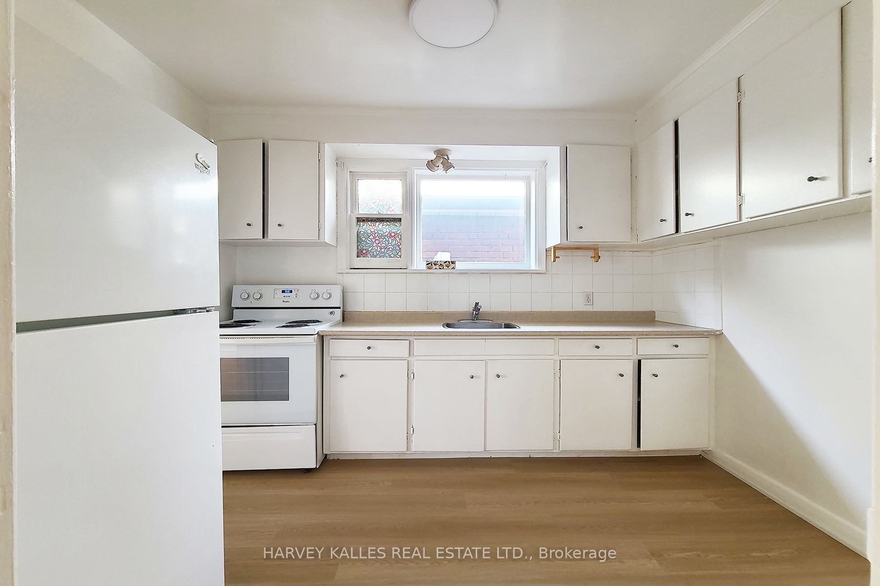 103 & 105 Gilmour Avenue Property Photo 7