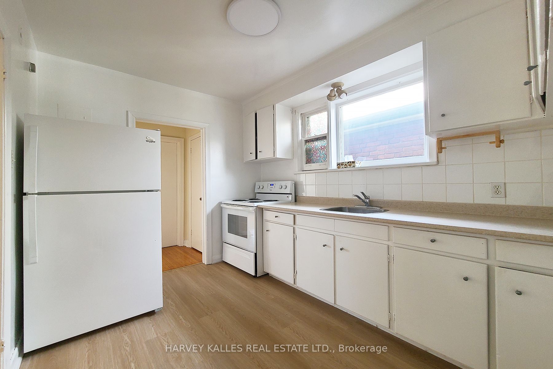 103 & 105 Gilmour Avenue Property Photo 8