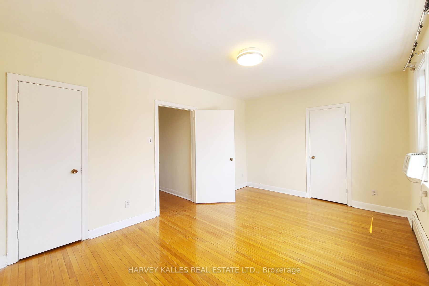 103 & 105 Gilmour Avenue Property Photo 17