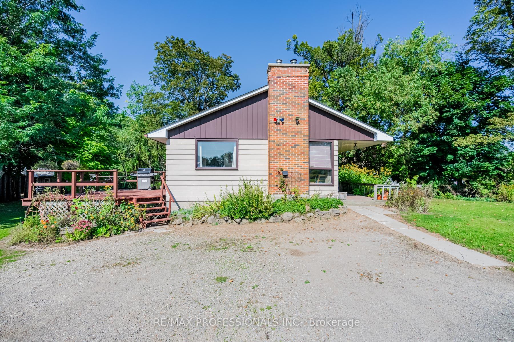 13958 Trafalgar Road Property Photo 20