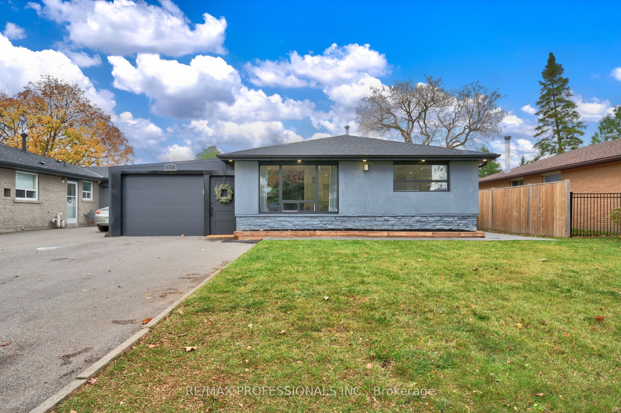32 Farley Crescent Property Photo