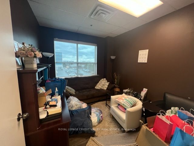 #305 - 10 Gillingham Drive Property Photo 15