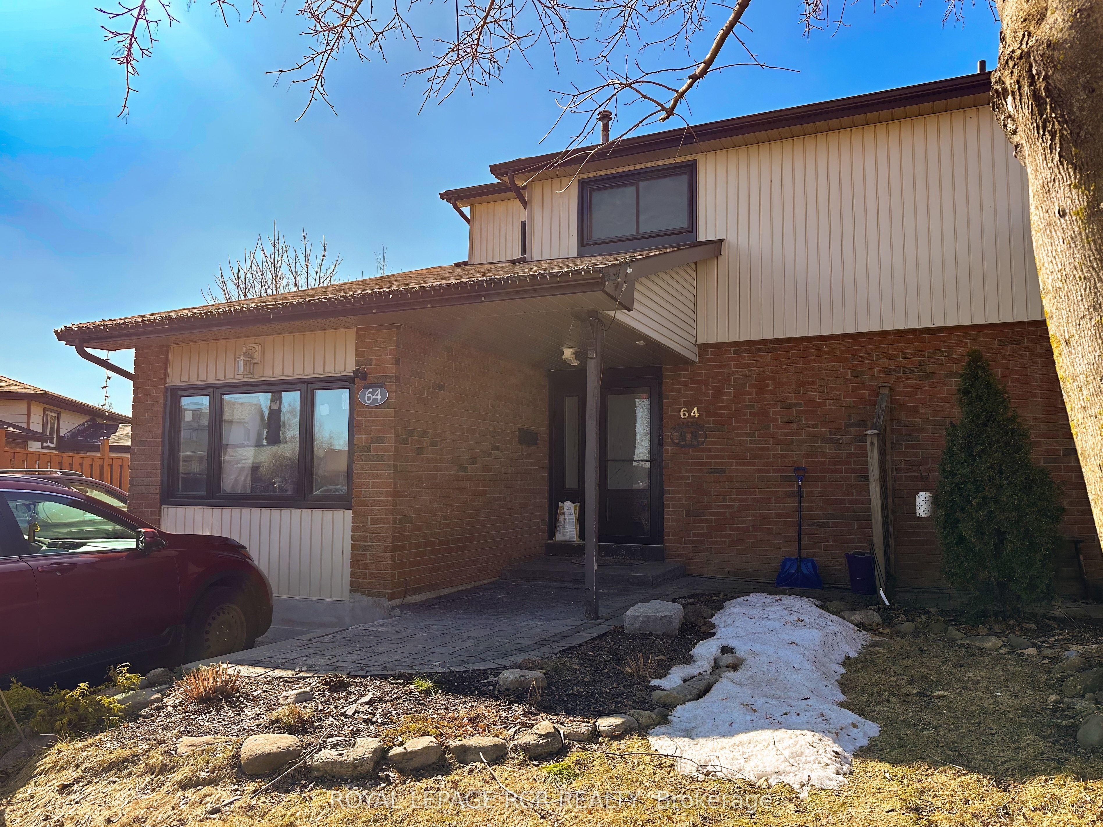 64 Cannon Court Property Photo