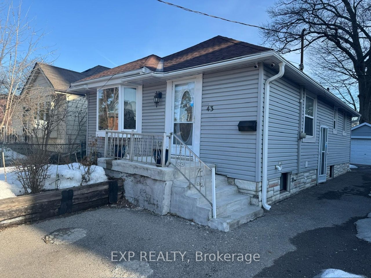 43 Harding Avenue Property Photo