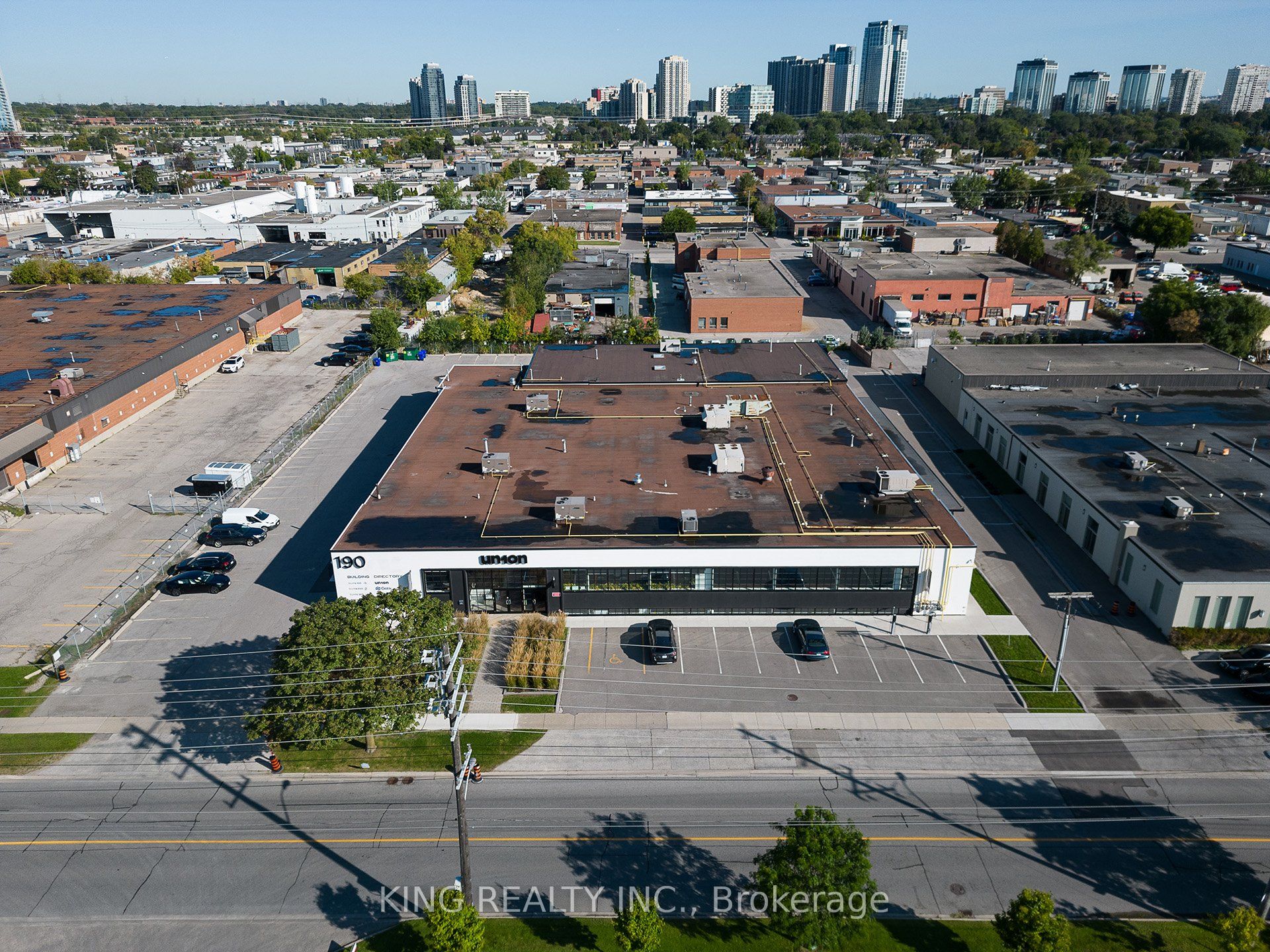 #400 - 190 Norseman Street Property Photo 7