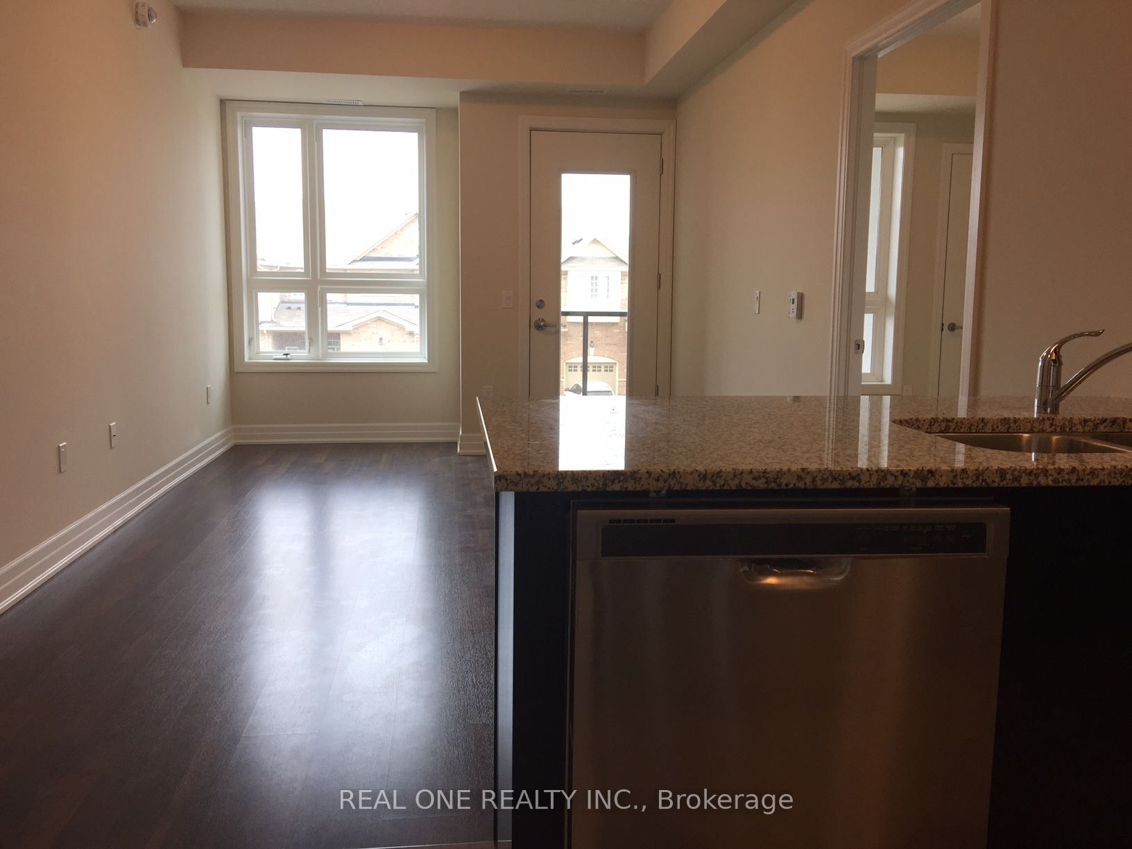 #210 - 650 Sauve Street Property Photo 4