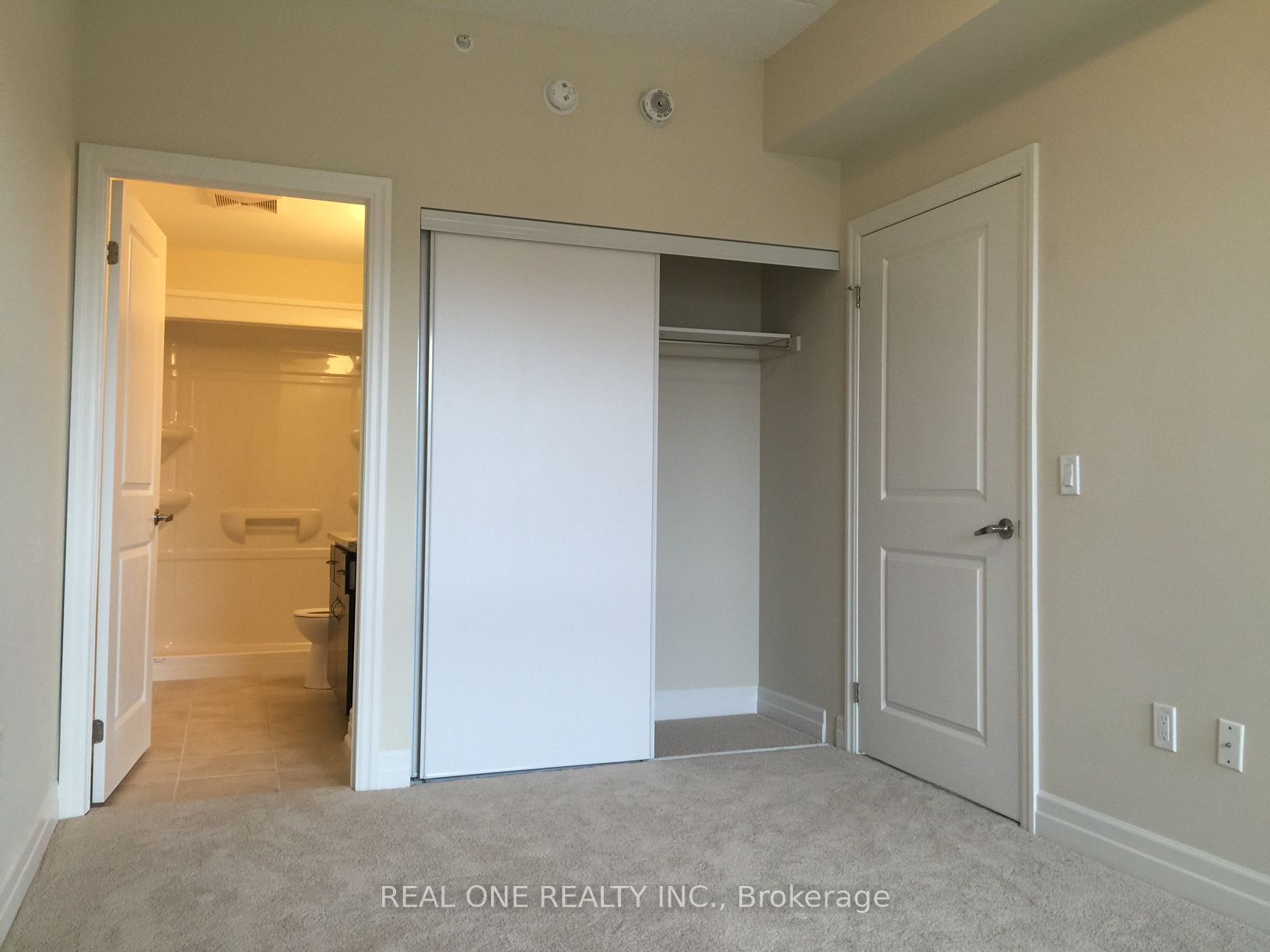 #210 - 650 Sauve Street Property Photo 10