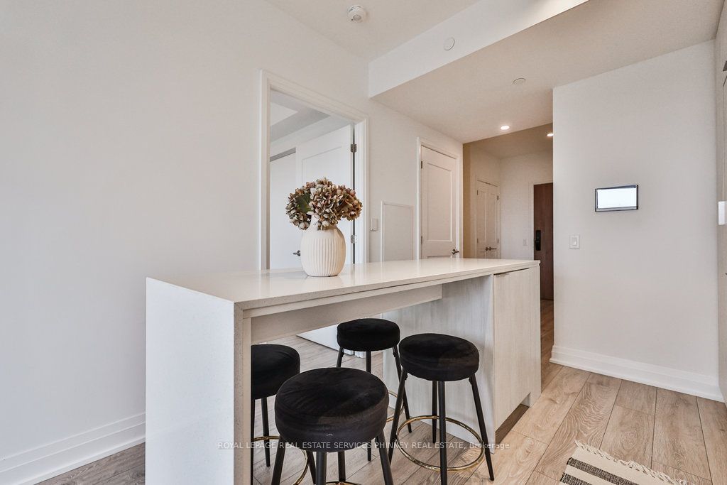 #1011 - 21 Park Street Property Photo 9