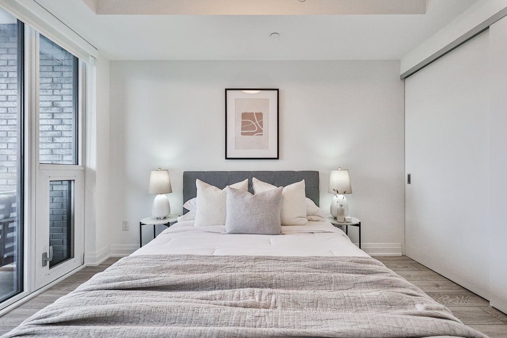 #1011 - 21 Park Street Property Photo 14