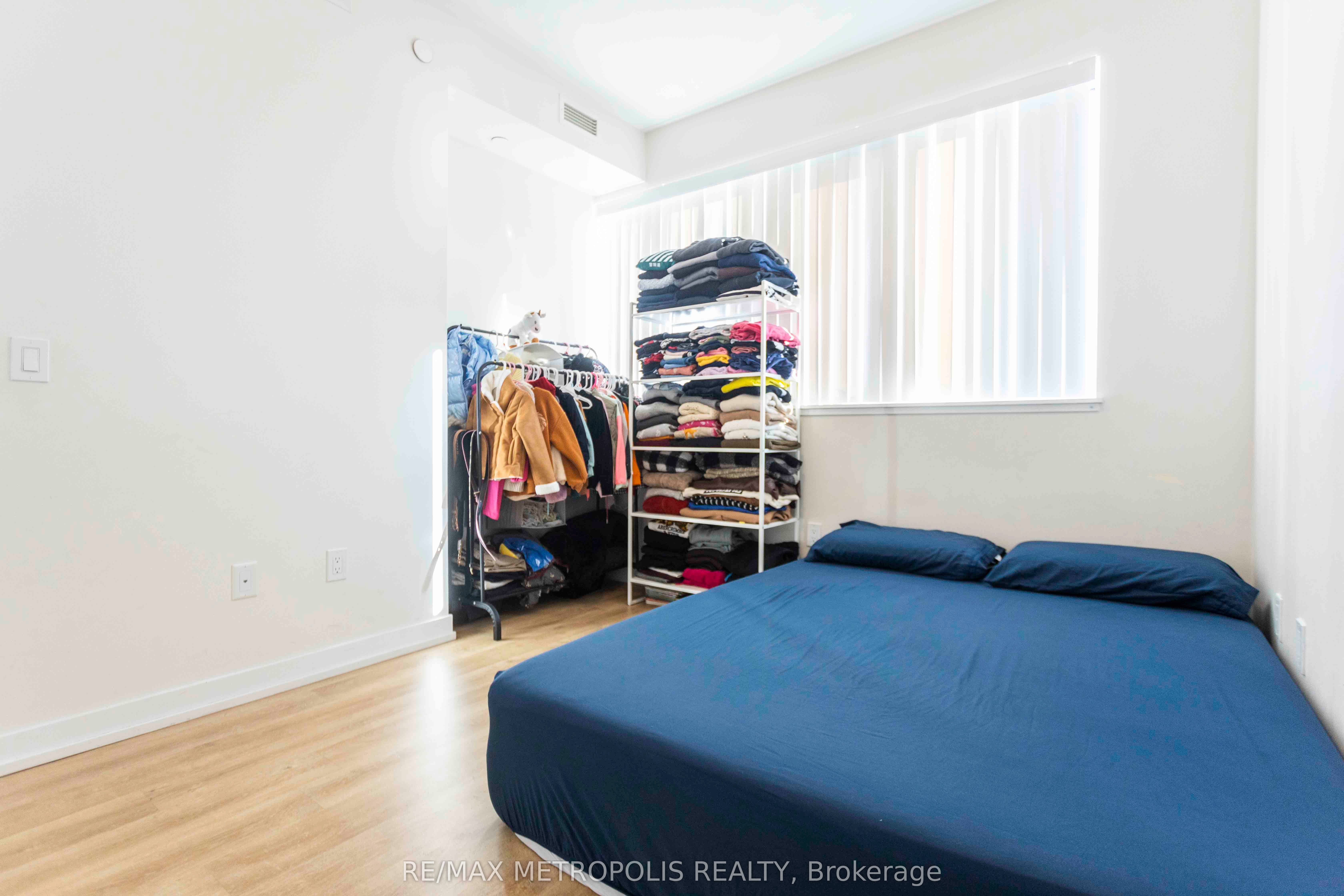2300 St Clair Avenue W 308 Property Photo 15