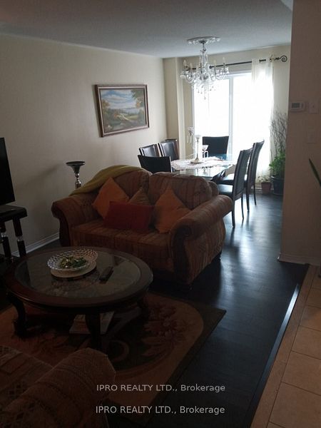 64 Ridgefield Court Property Photo 4