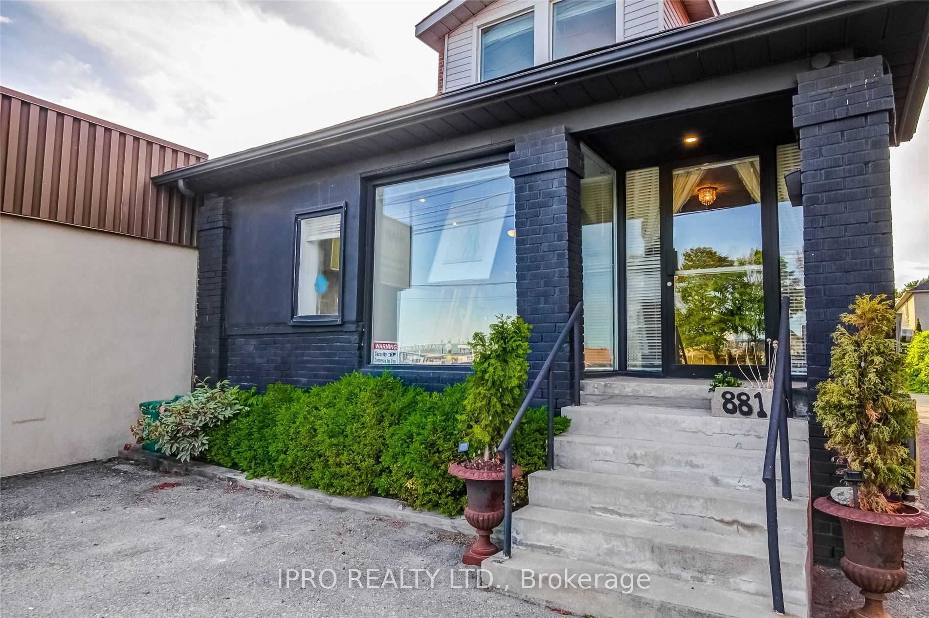 881 Lakeshore Road Property Photo 1