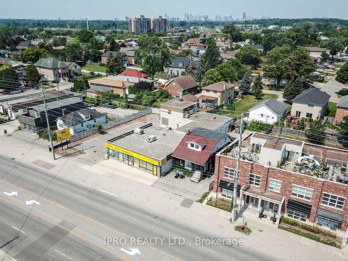 881 Lakeshore Road Property Photo 22