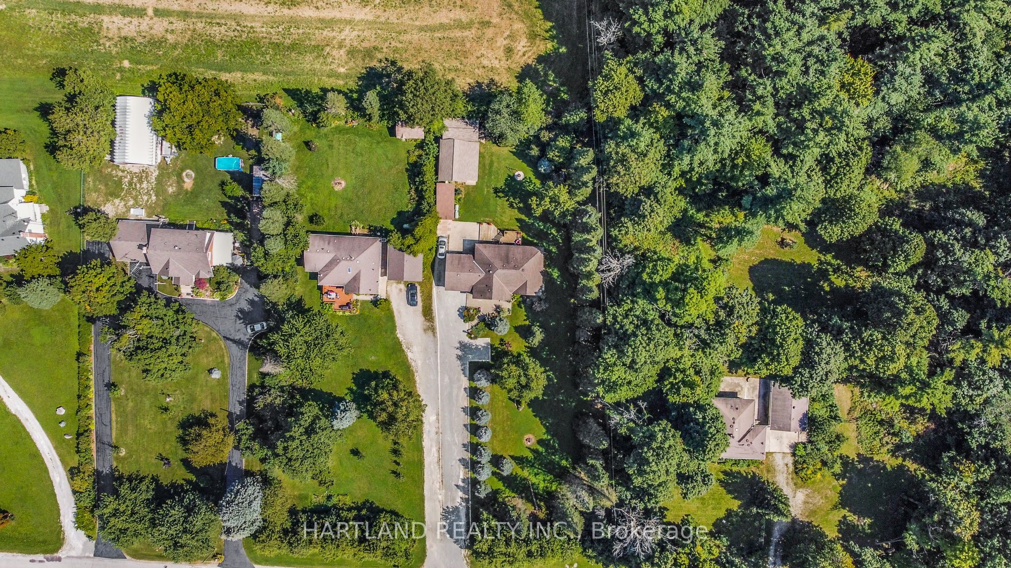 9249 Sixth Line Property Photo