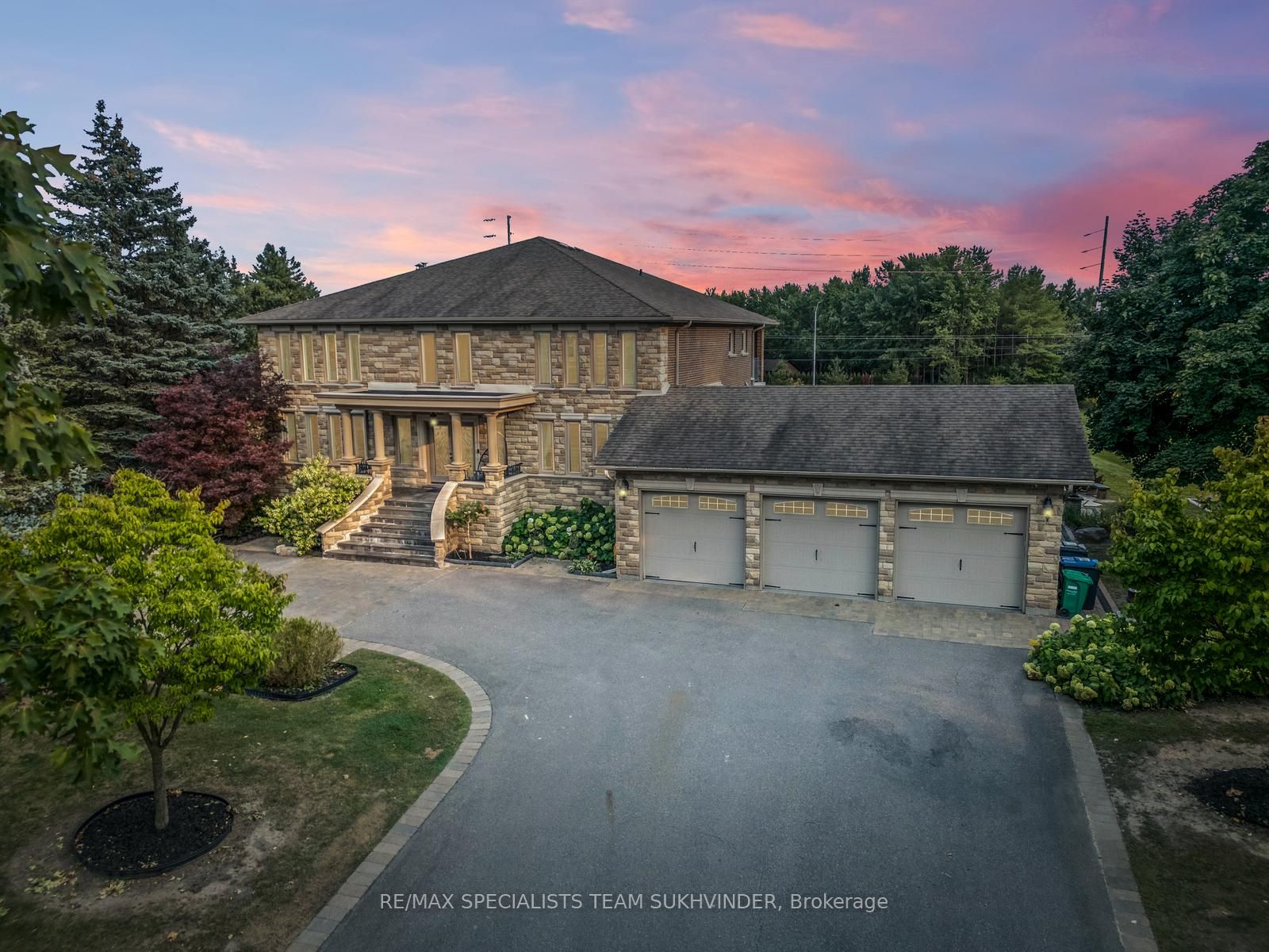 4 Dalla Riva Court Property Photo 1
