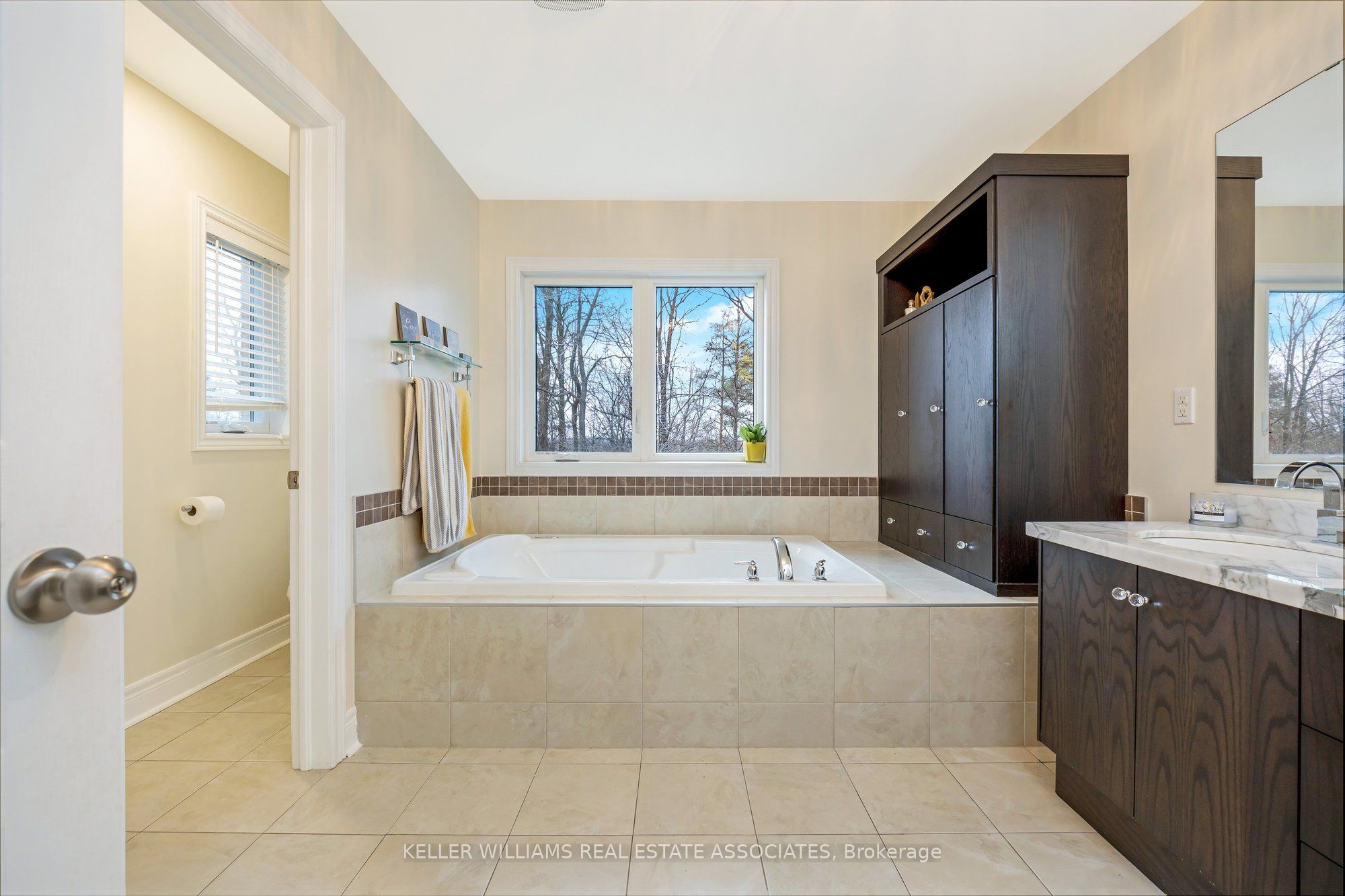 298 Eaton Street Property Photo 24