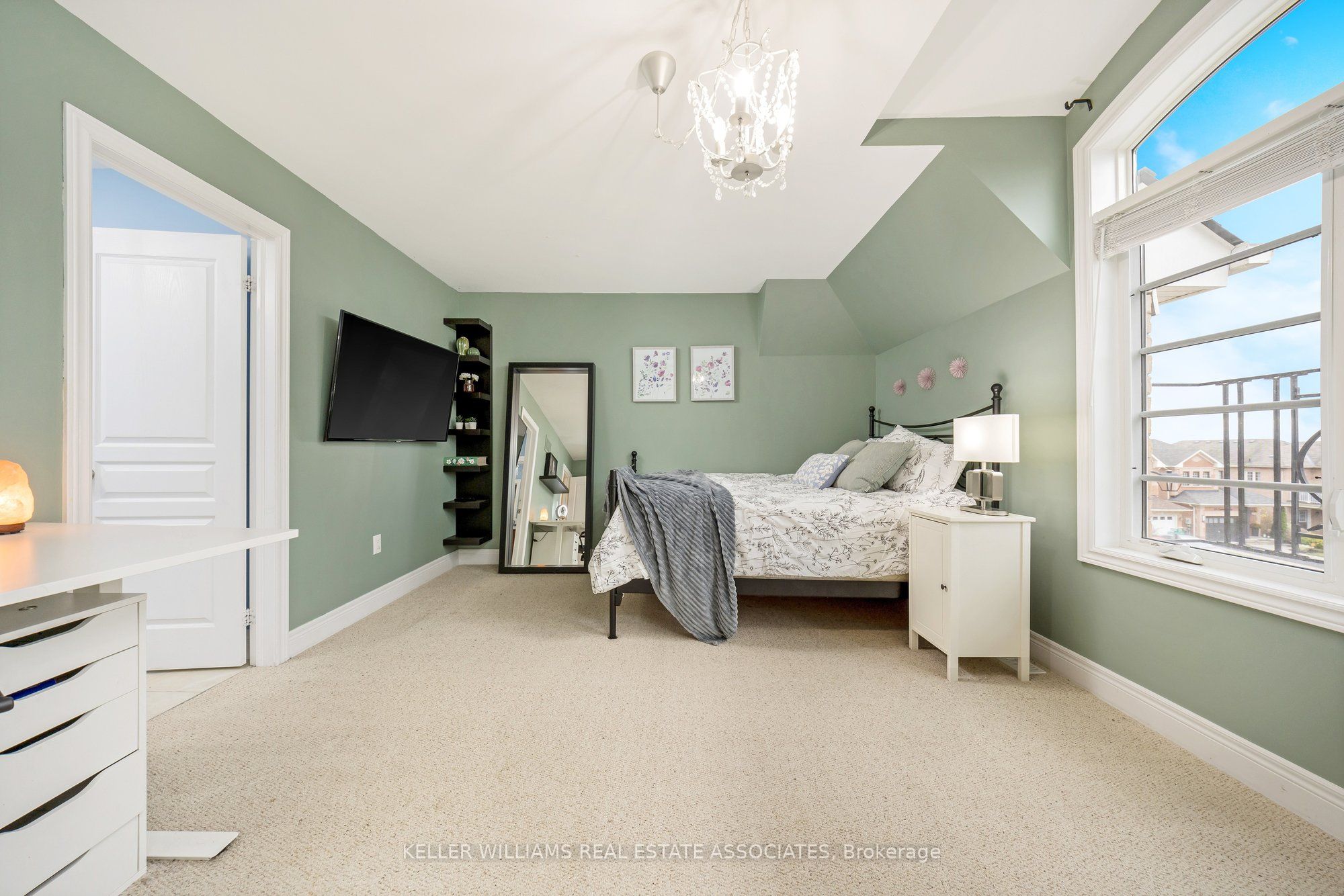 298 Eaton Street Property Photo 26