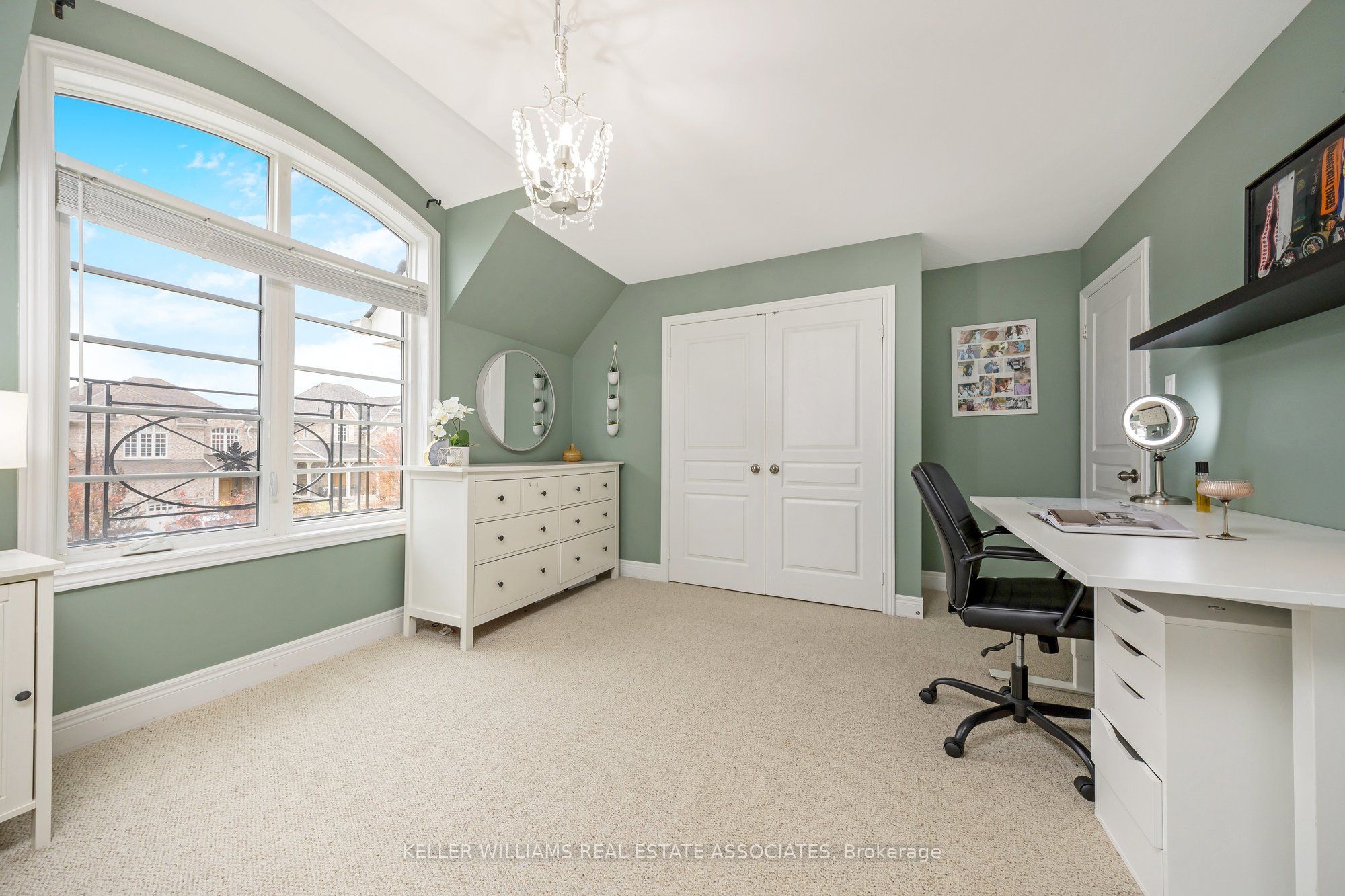 298 Eaton Street Property Photo 27