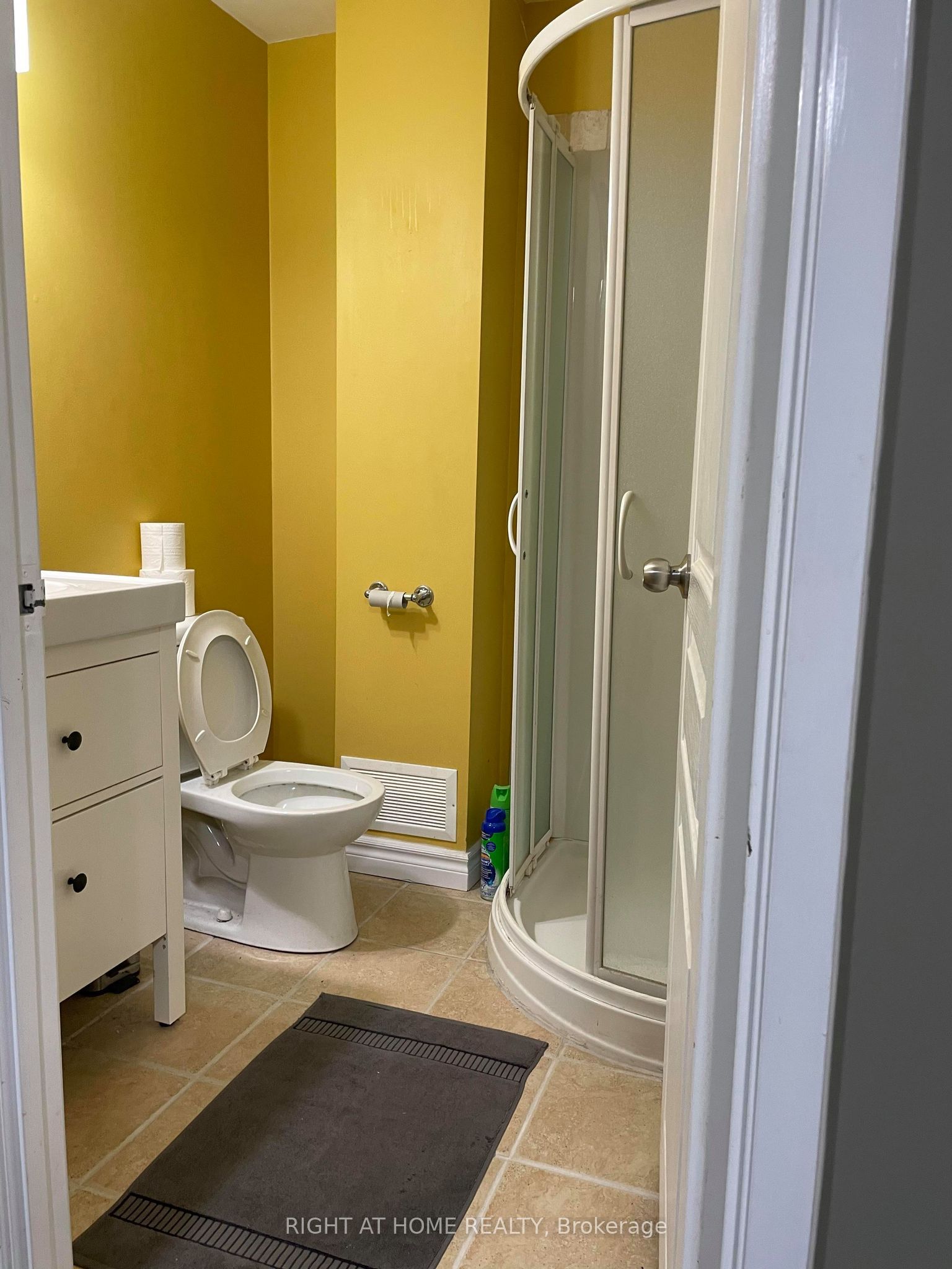 2031 Oxford Avenue Property Photo 7