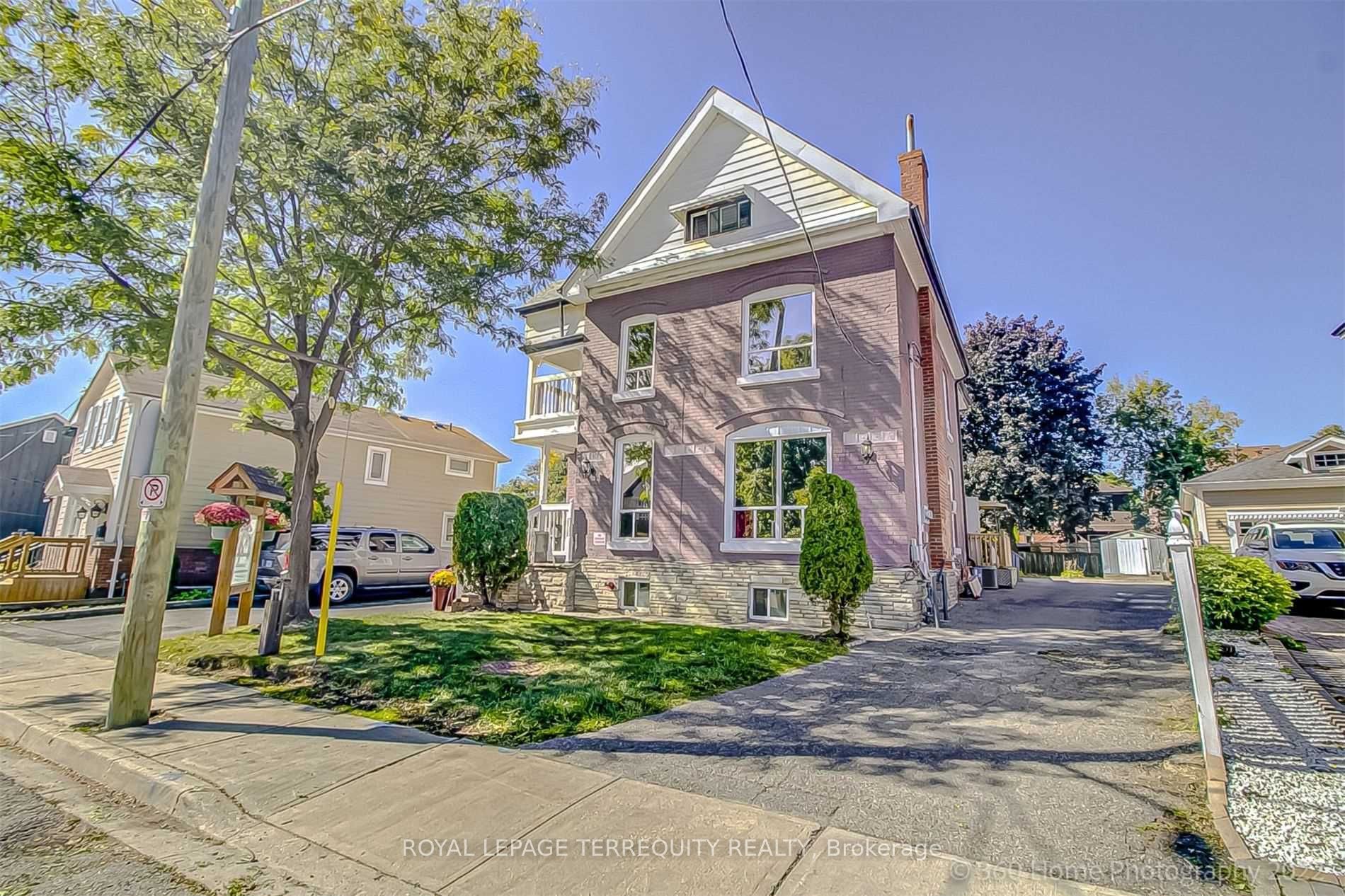 W12025599 Property Photo 1
