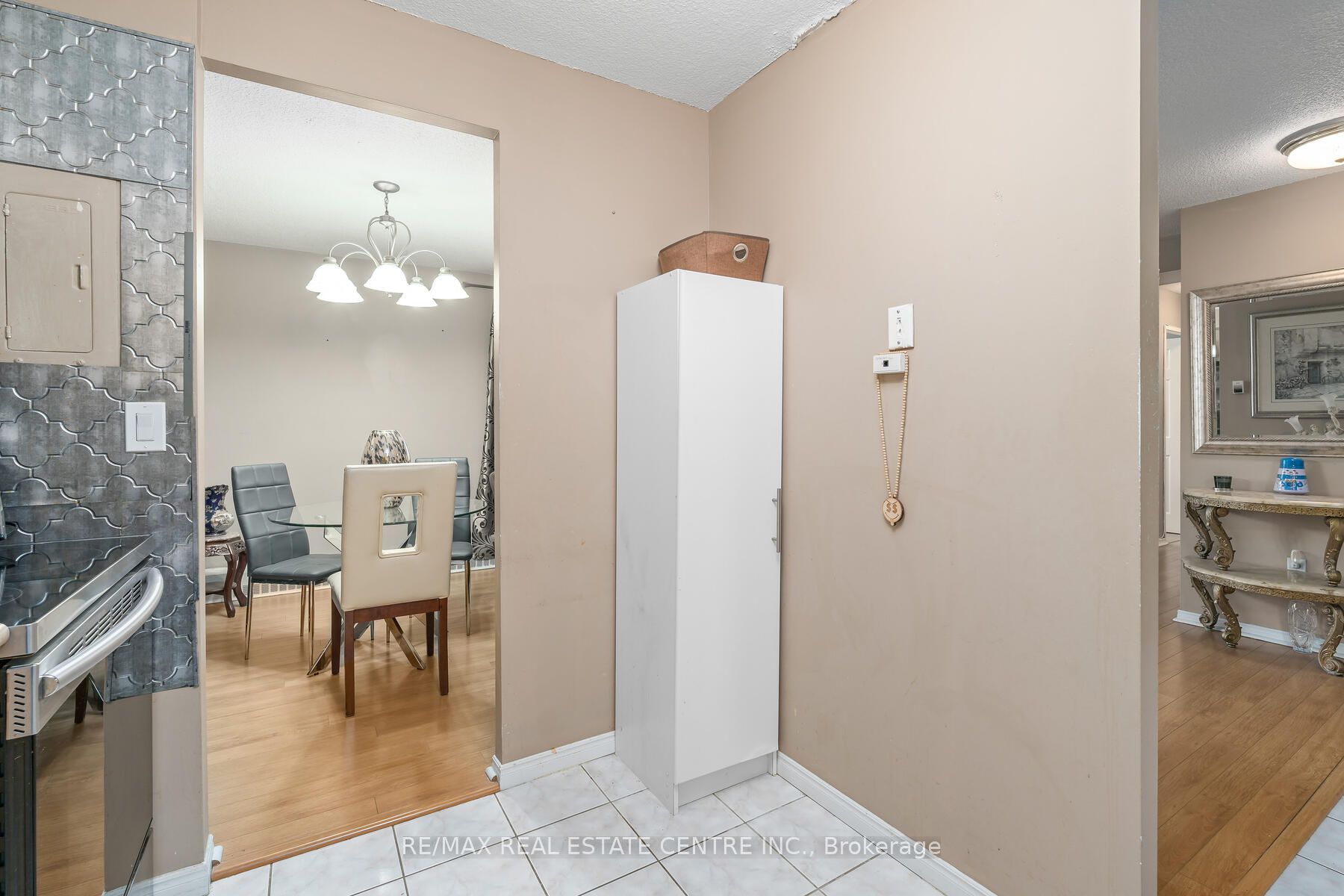 1100 Caven Street 1110 Property Photo 14