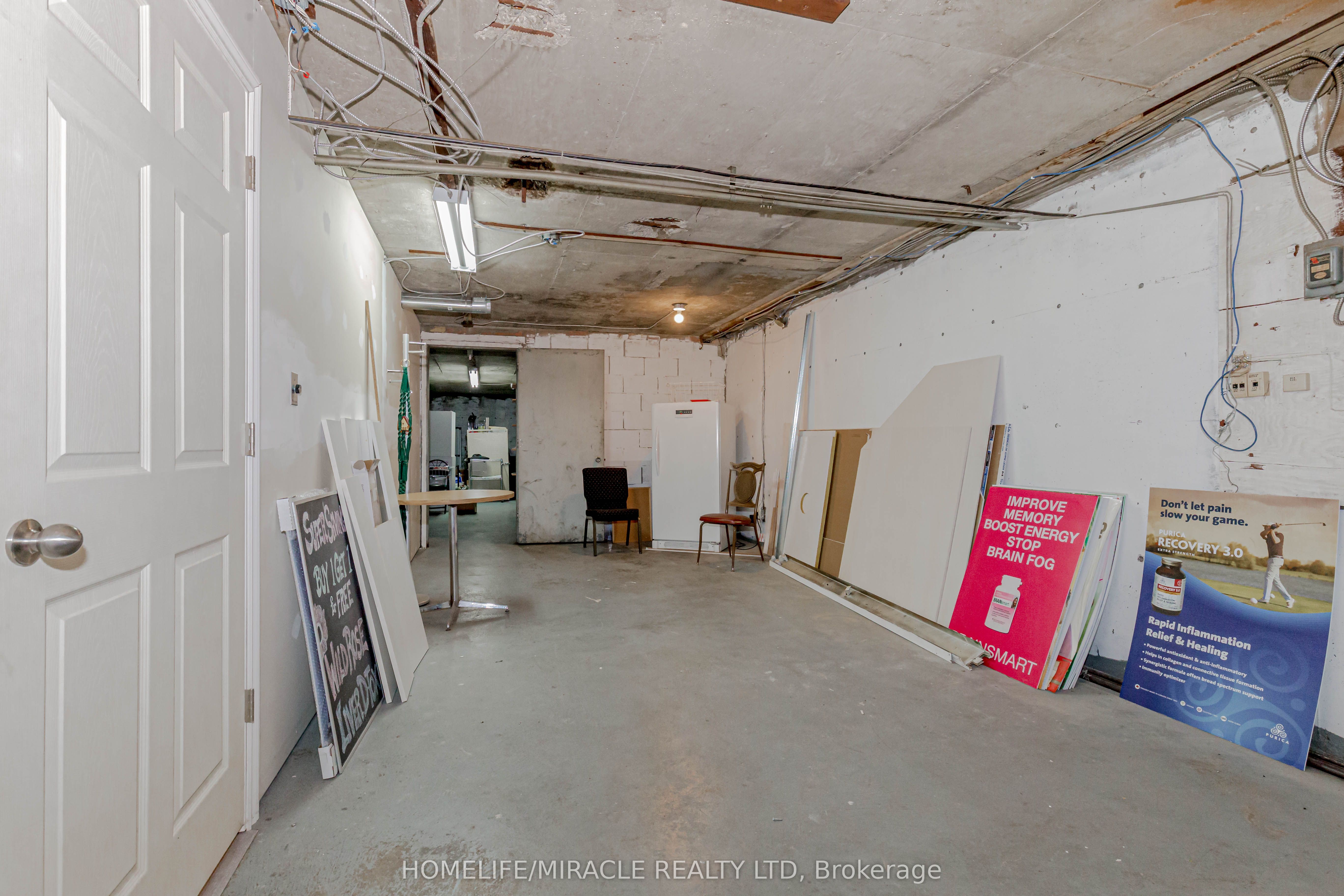 #7 - 1500 Royal York Road Property Photo 42
