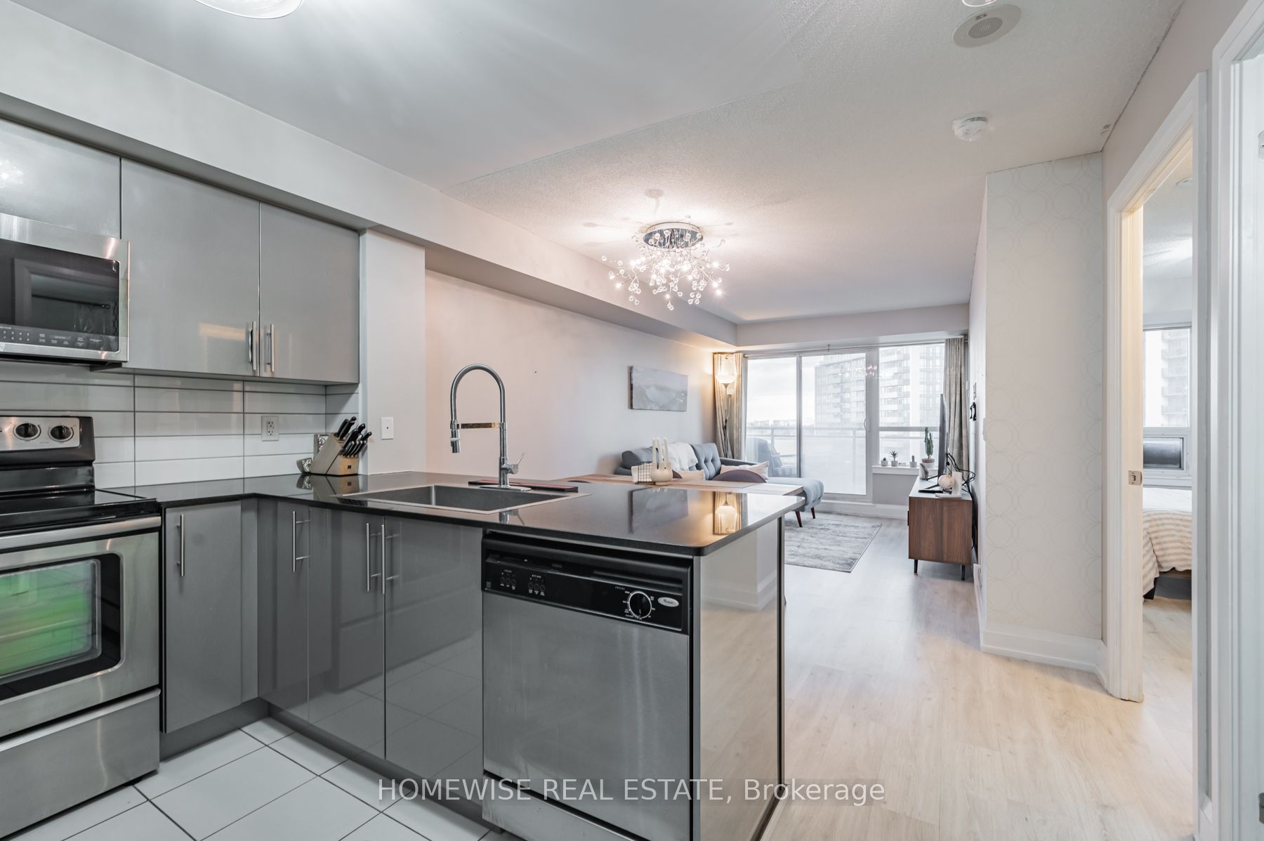 #717 - 1070 Sheppard Avenue Property Photo