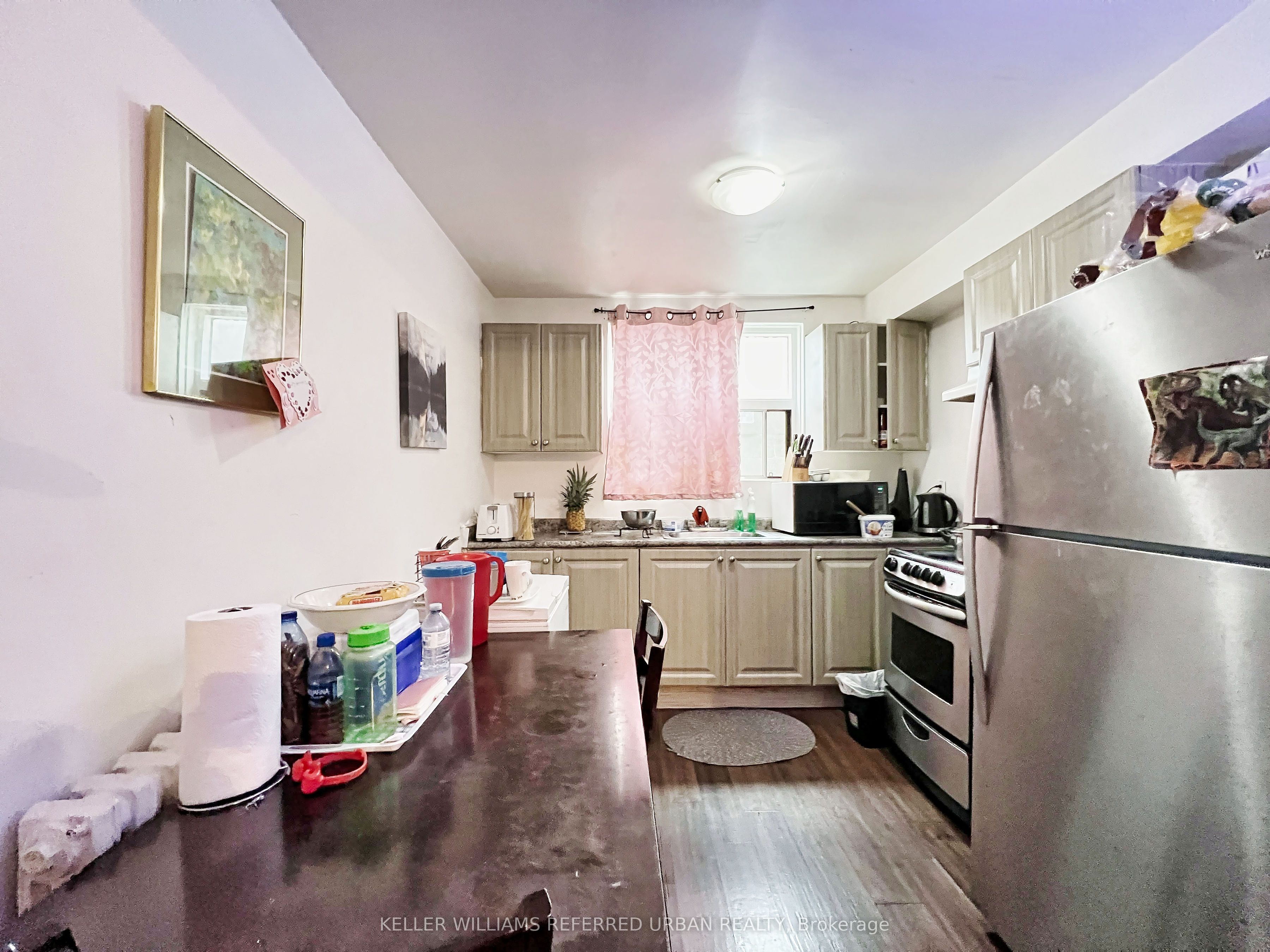 2544 Eglinton Avenue Property Photo 30