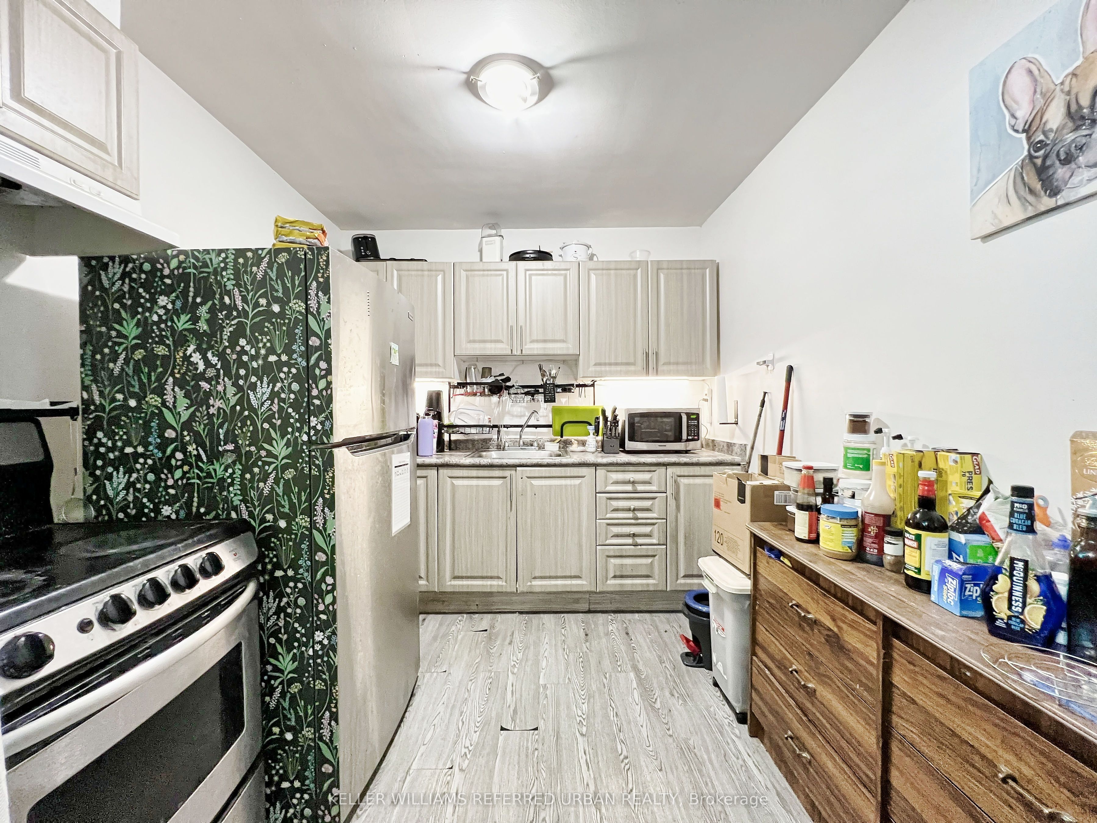 2544 Eglinton Avenue Property Photo 35