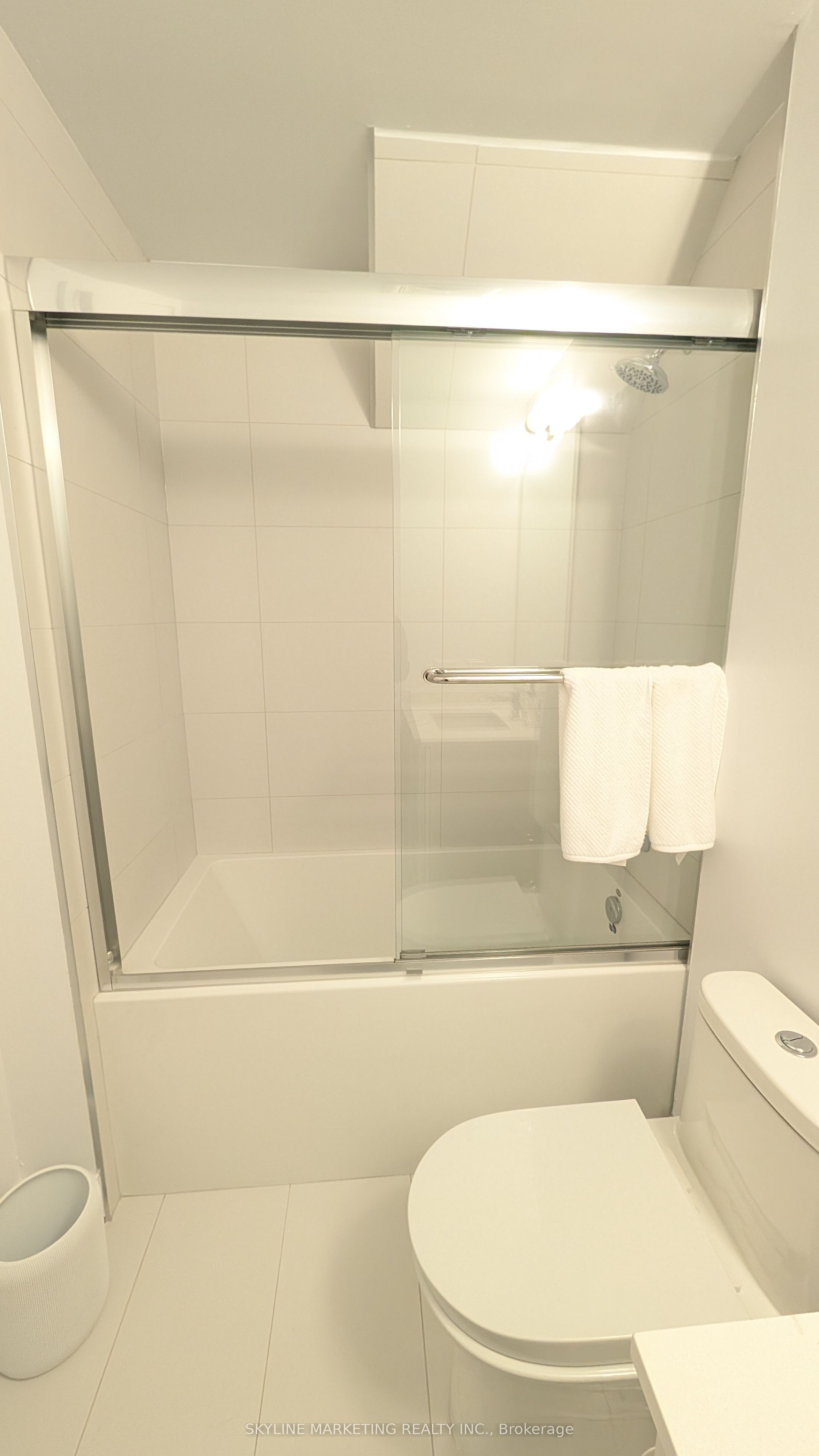 2450 Old Bronte Road 116 Property Photo 6