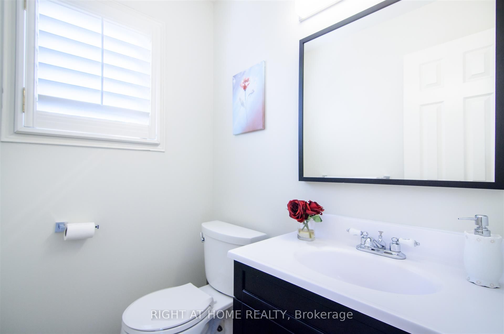 2124 Nipigon Drive Property Photo 9