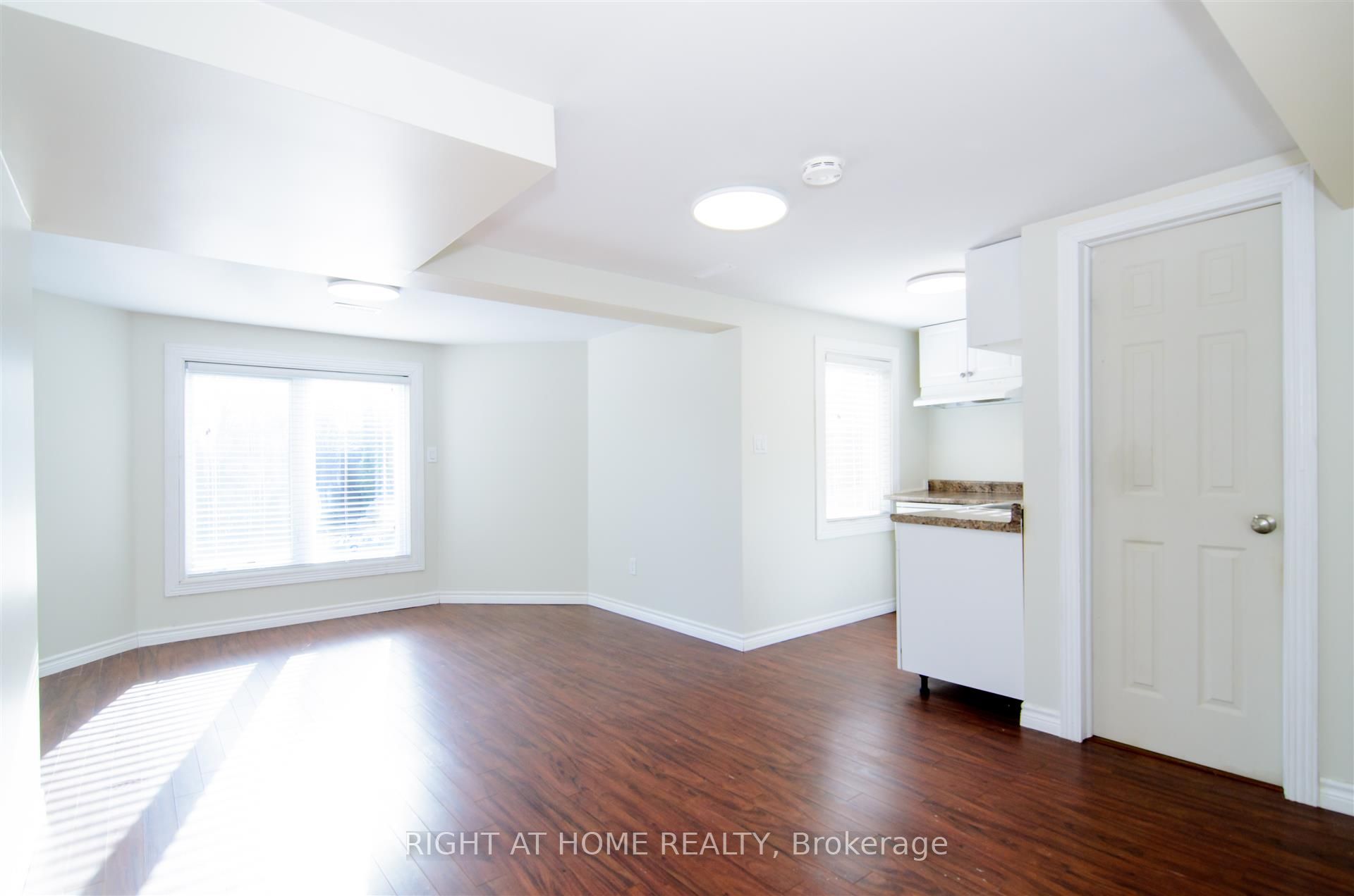 2124 Nipigon Drive Property Photo 17