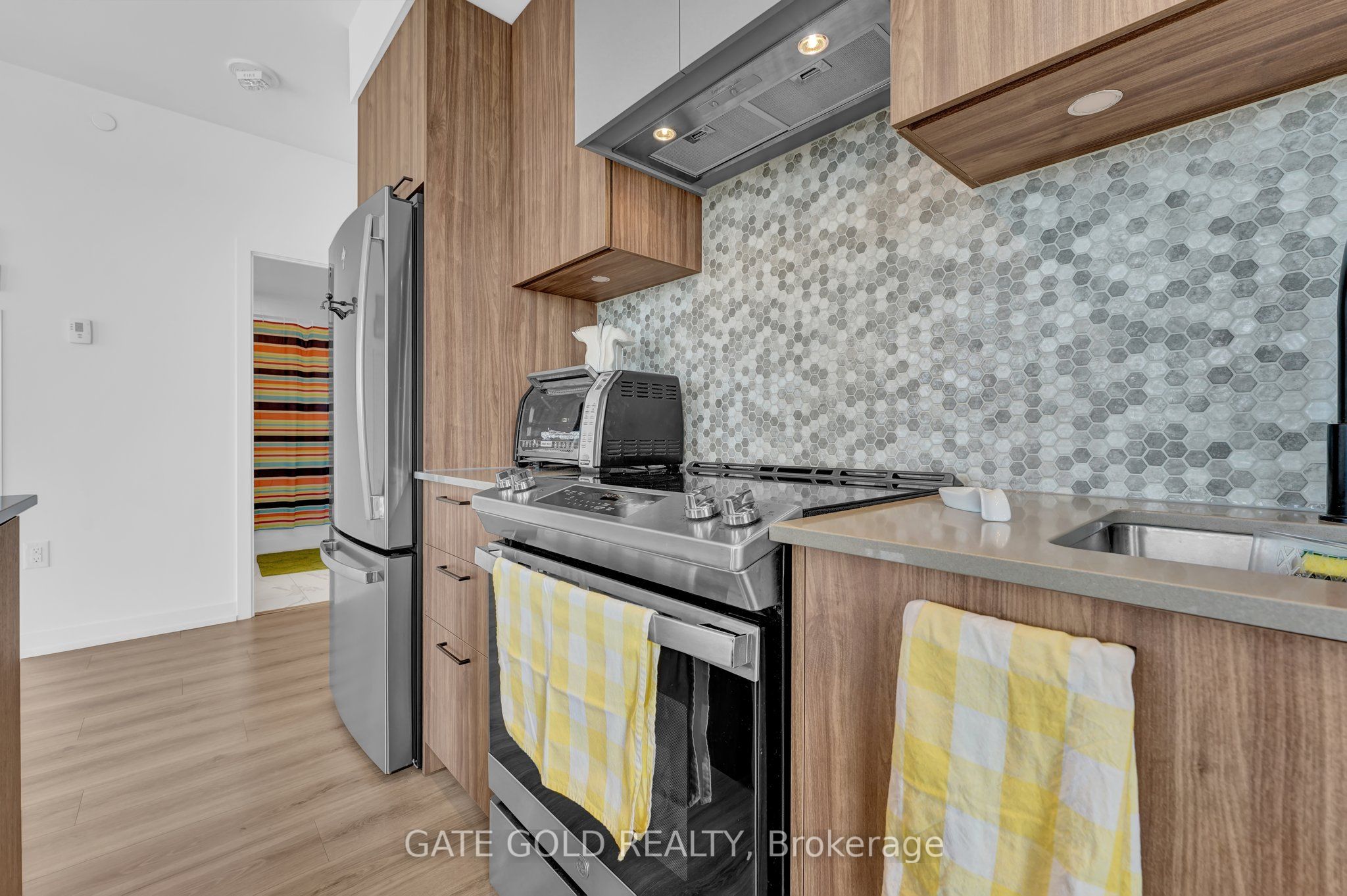 10 Lagerfeld Drive E 505 Property Photo 8