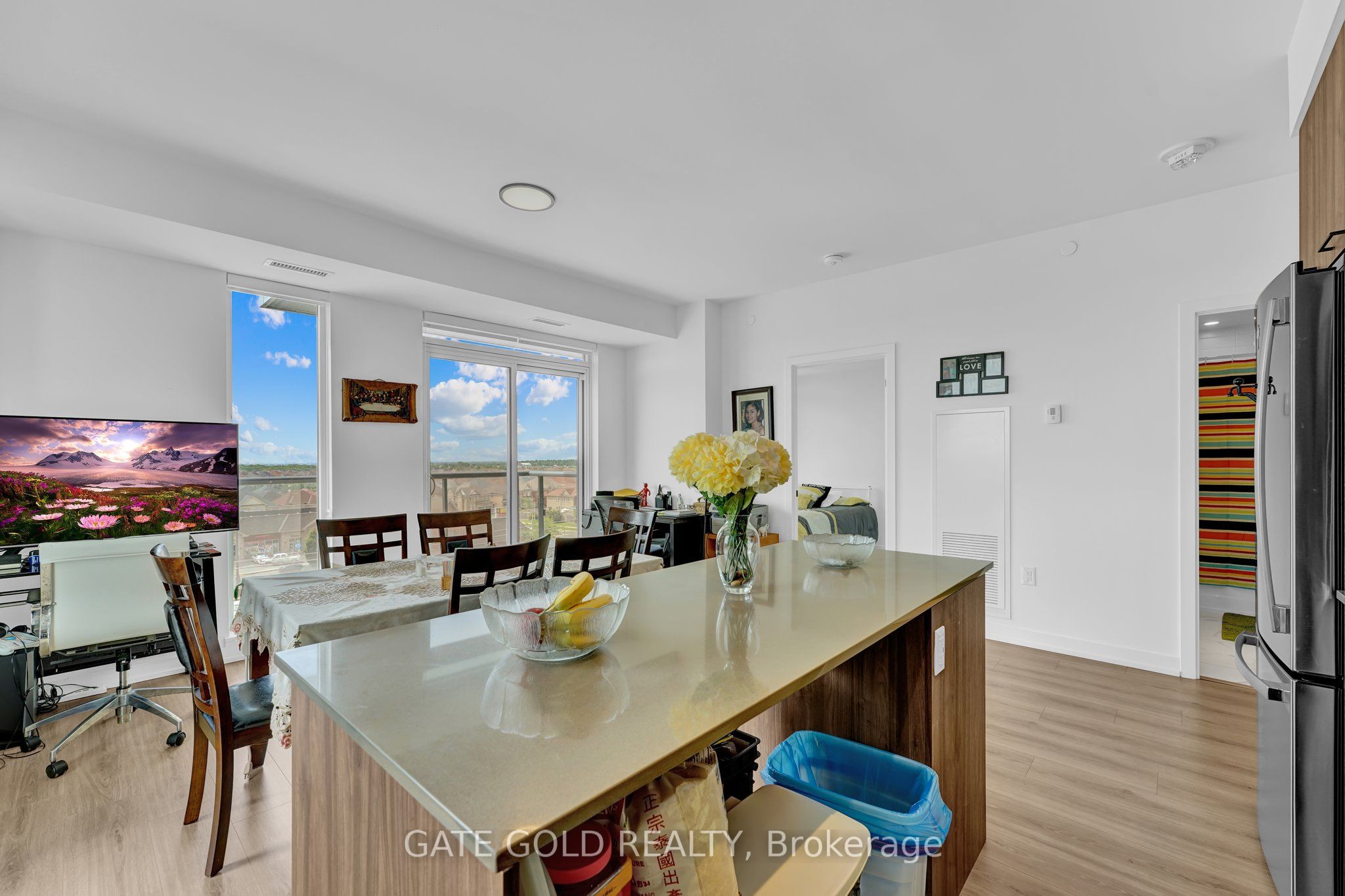 10 Lagerfeld Drive E 505 Property Photo 10
