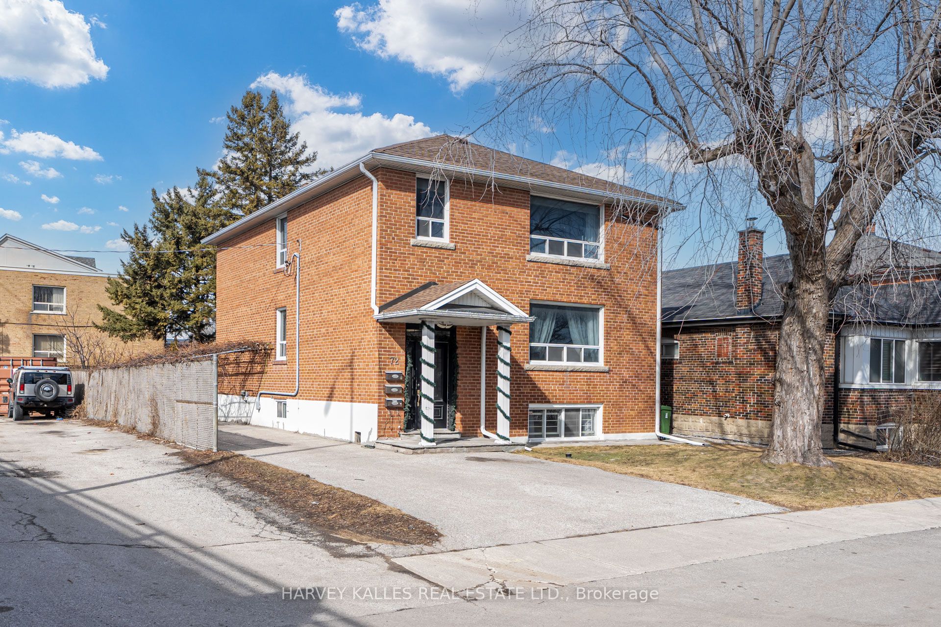 72 Mendota Road Property Photo
