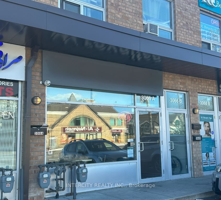 3066a Hurontario Street Property Photo 2