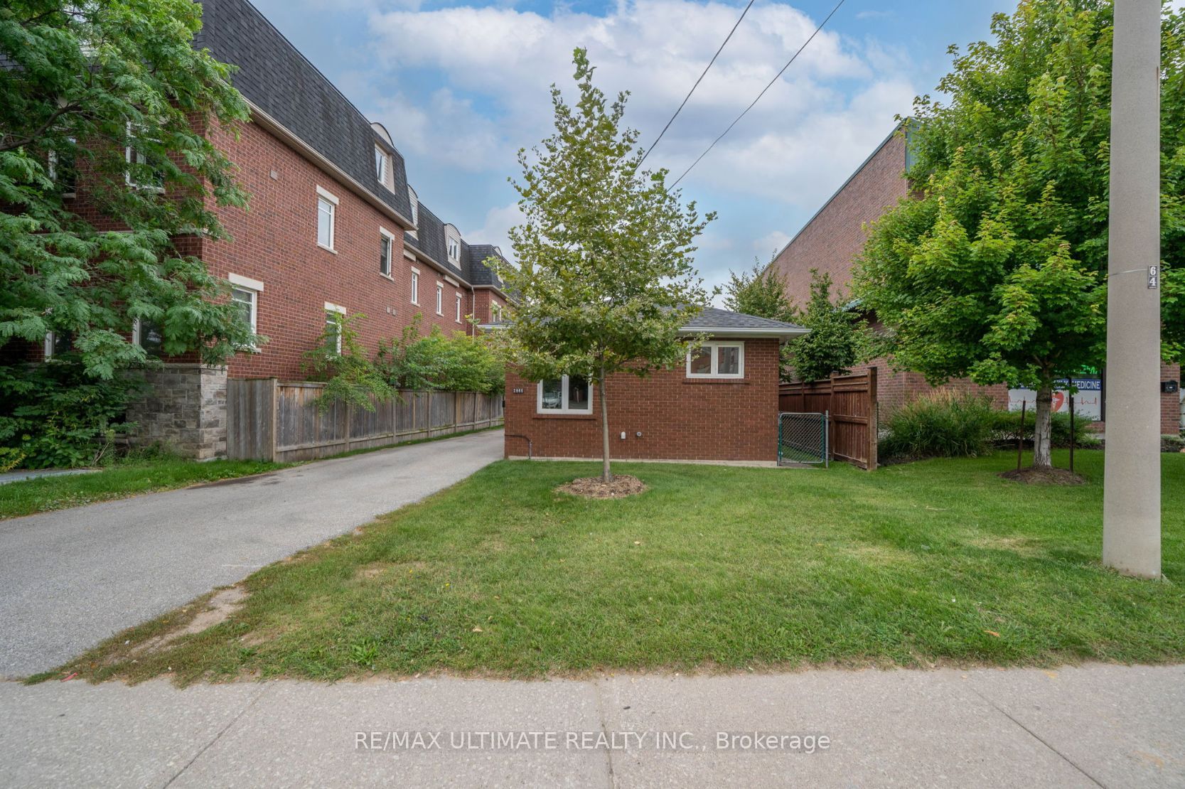2966 Islington Avenue Property Photo 5