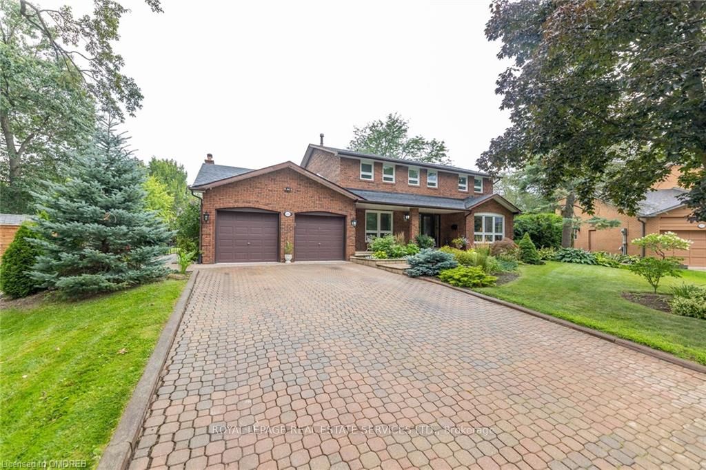 2123 Kawartha Crescent Property Photo 3