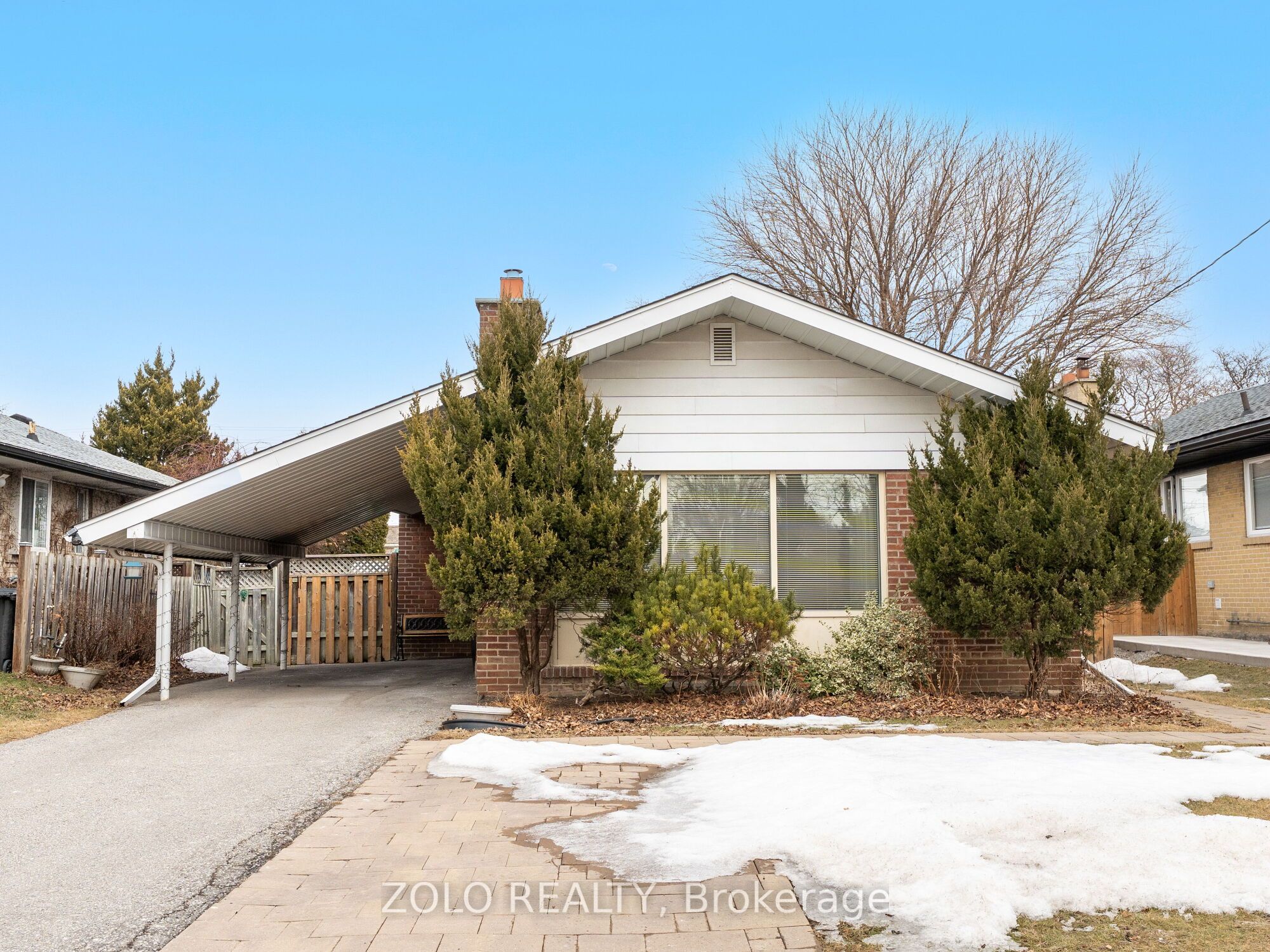 31 Pakenham Drive Property Photo 1