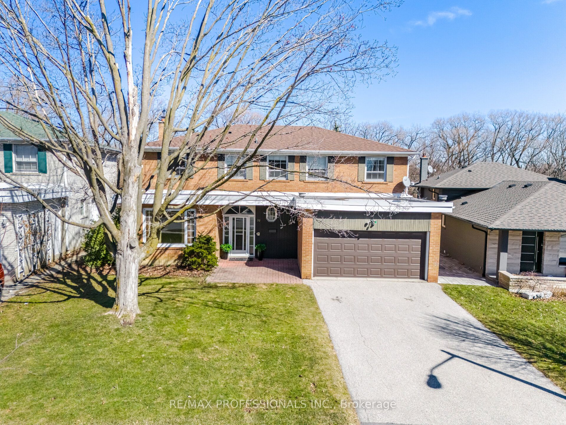 37 Thicket Road Property Photo 1