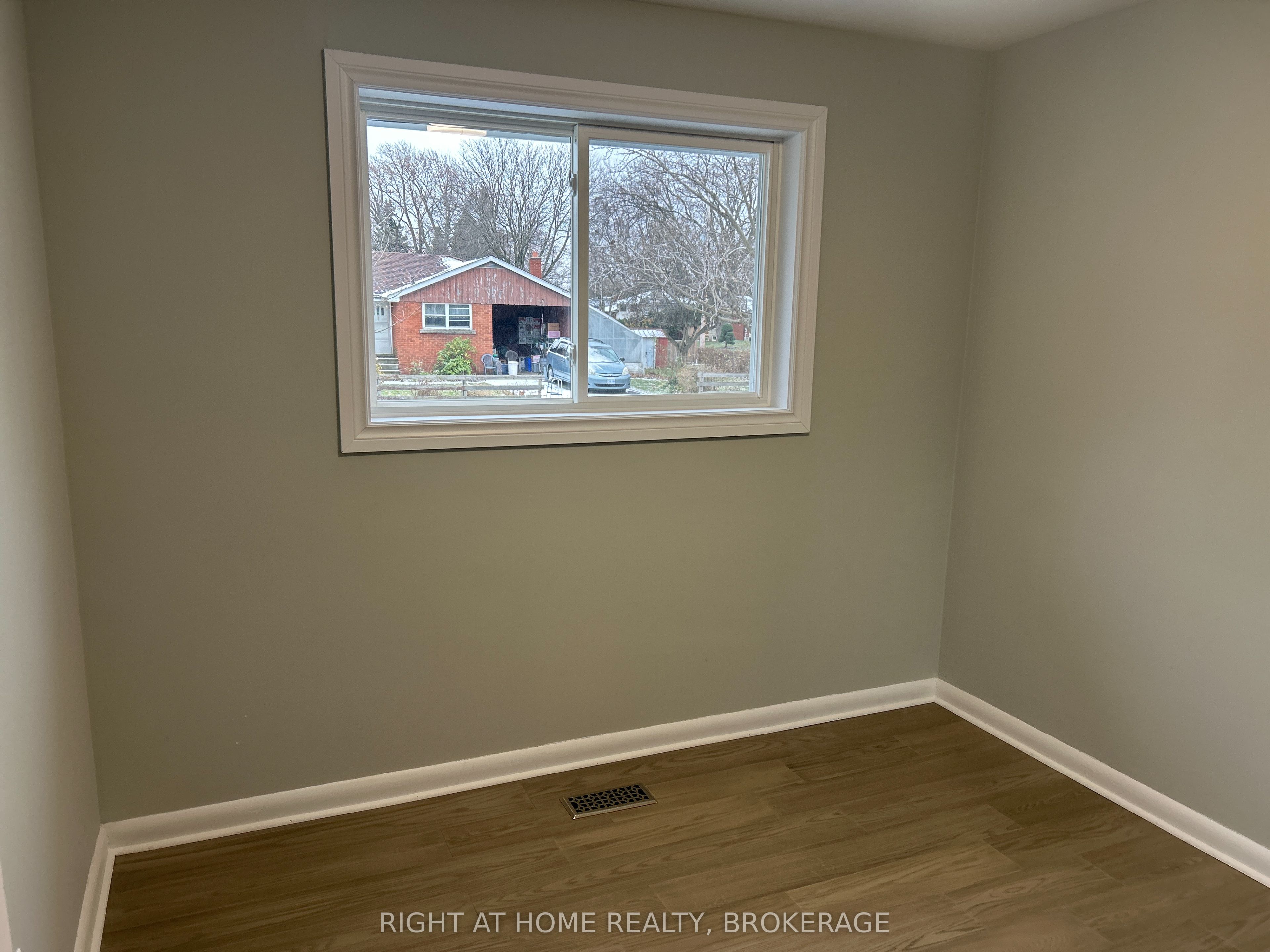 513 Enfield Road Property Photo 7
