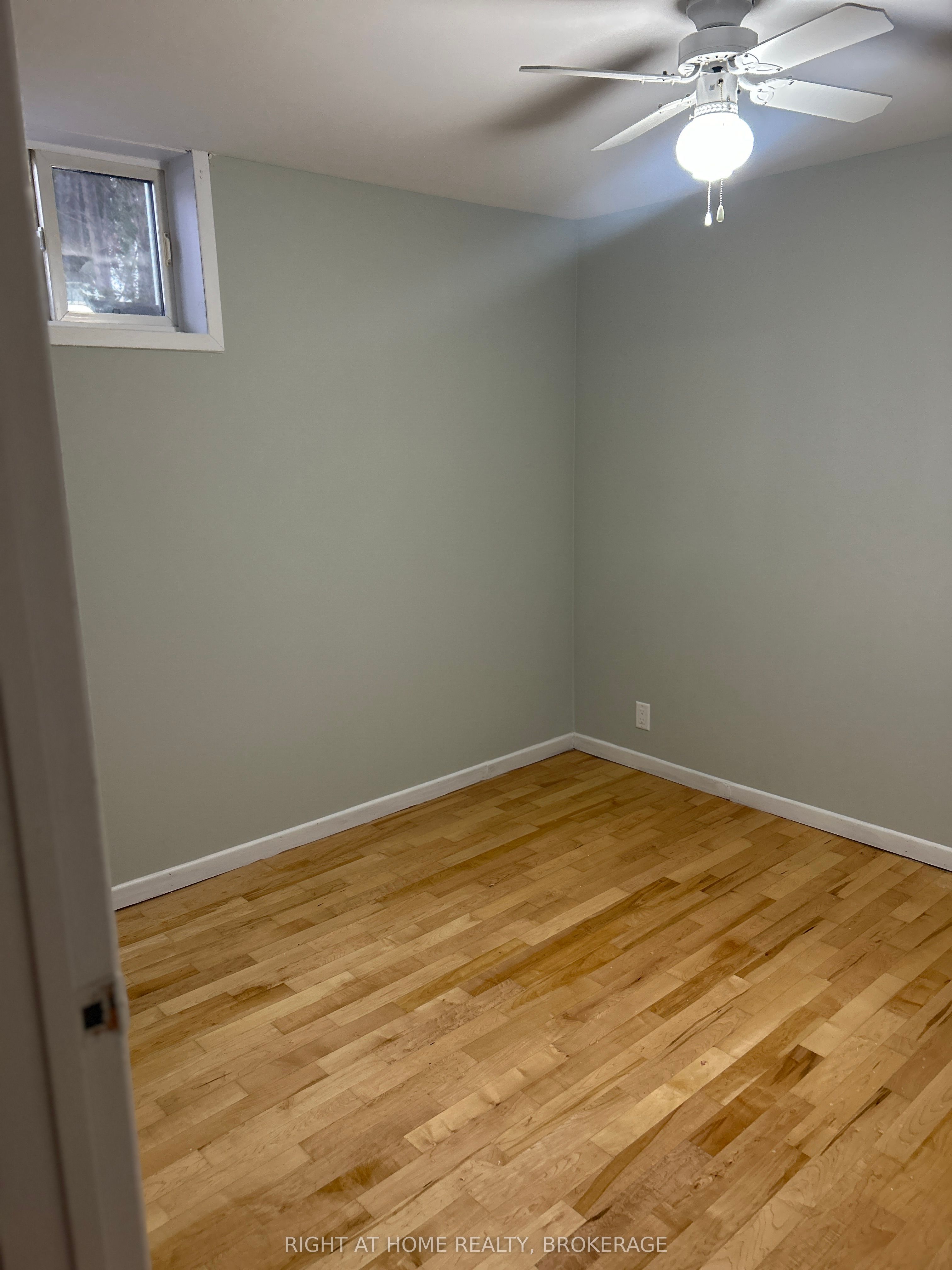 513 Enfield Road Property Photo 12