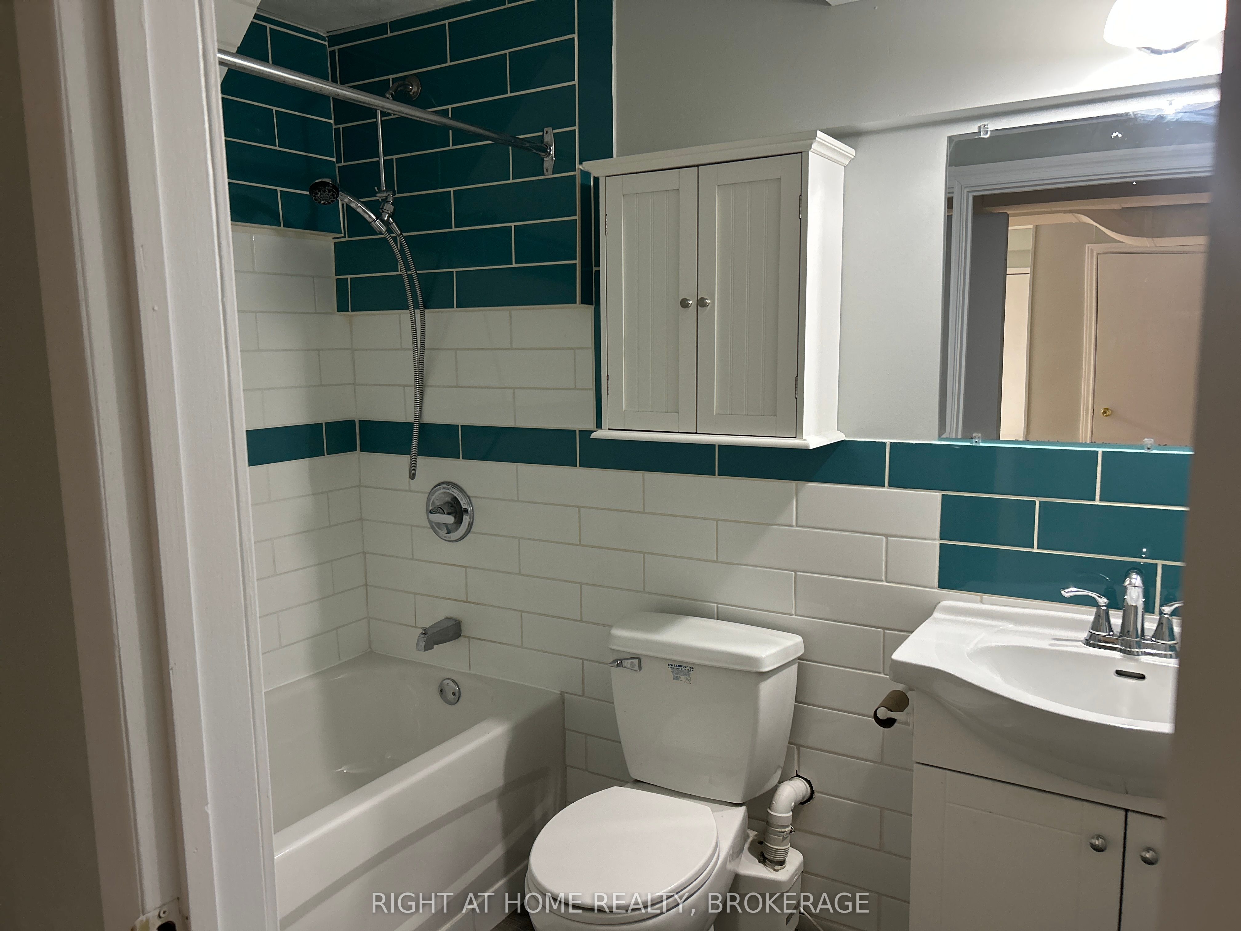513 Enfield Road Property Photo 13