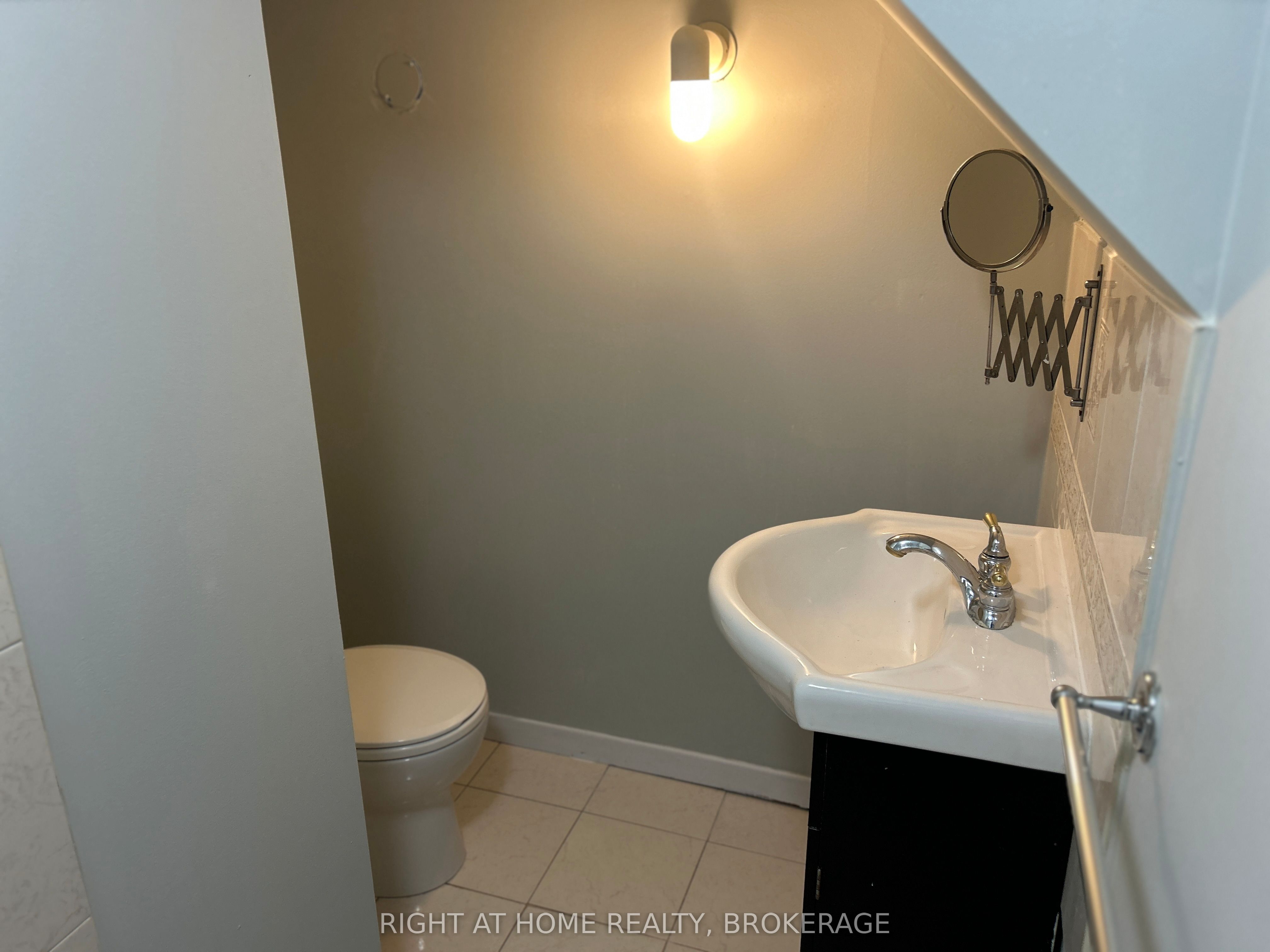 513 Enfield Road Property Photo 14