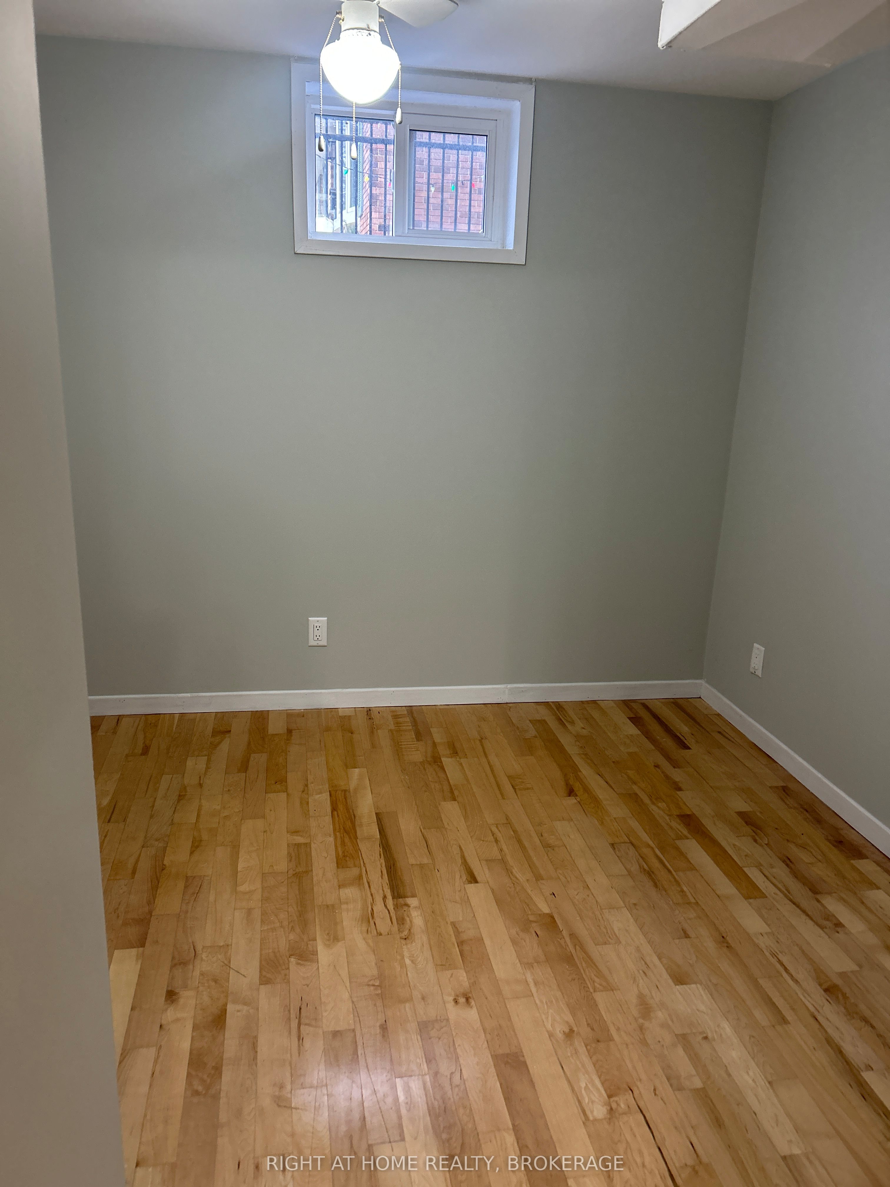 513 Enfield Road Property Photo 17