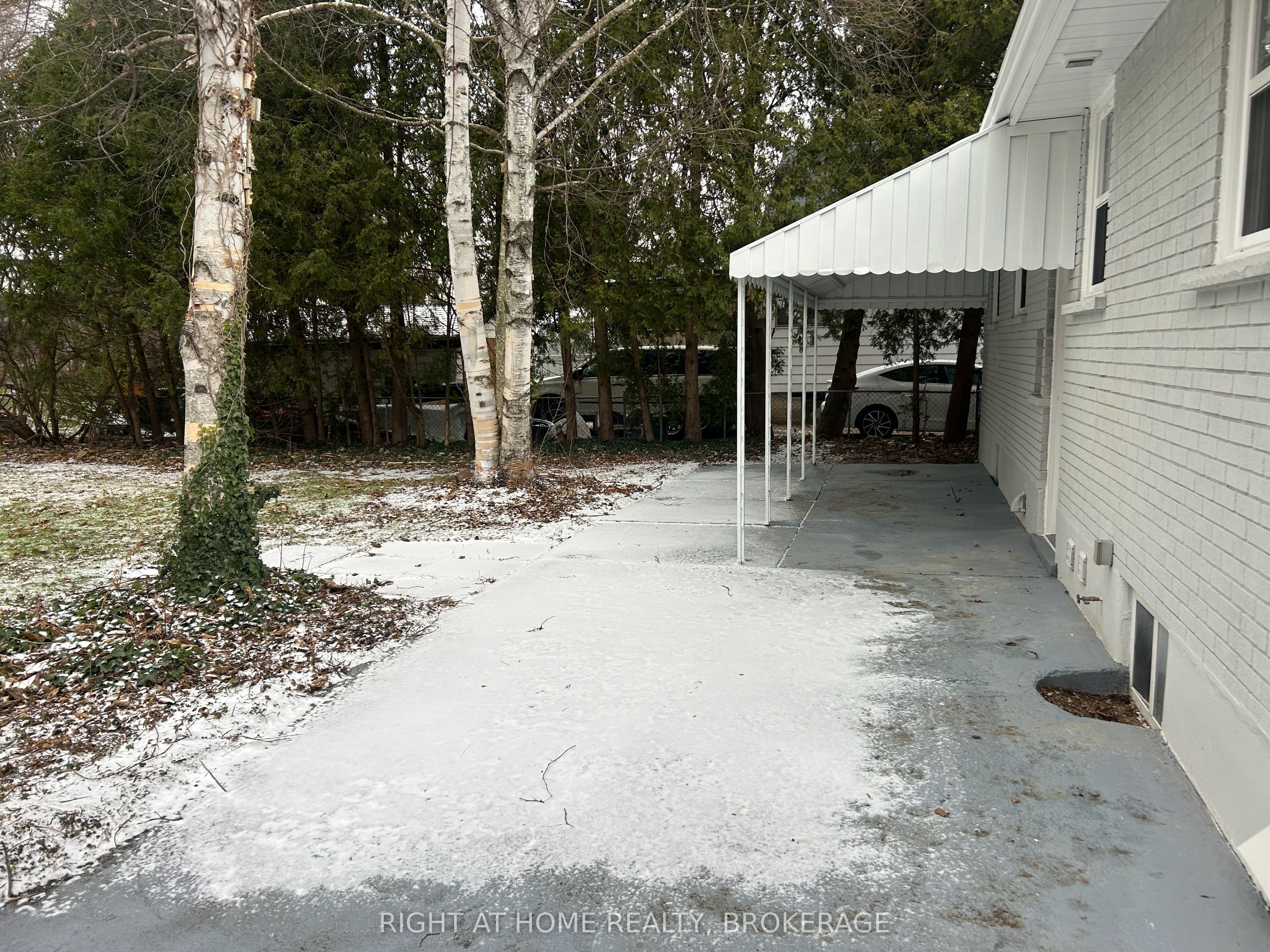 513 Enfield Road Property Photo 22